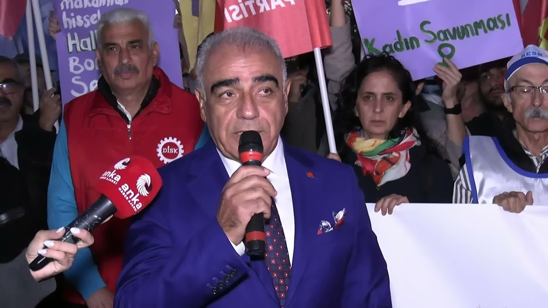 İstanbul Emek, Barış ve Demokrasi Güçleri'nden Kadıköy'de "fon vurgunu" eylemi