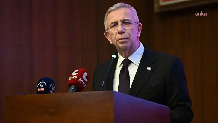 Mansur Yavaş: Bağlum'daki trafik kazasında 2 belediye personelimiz hayatını kaybetti
