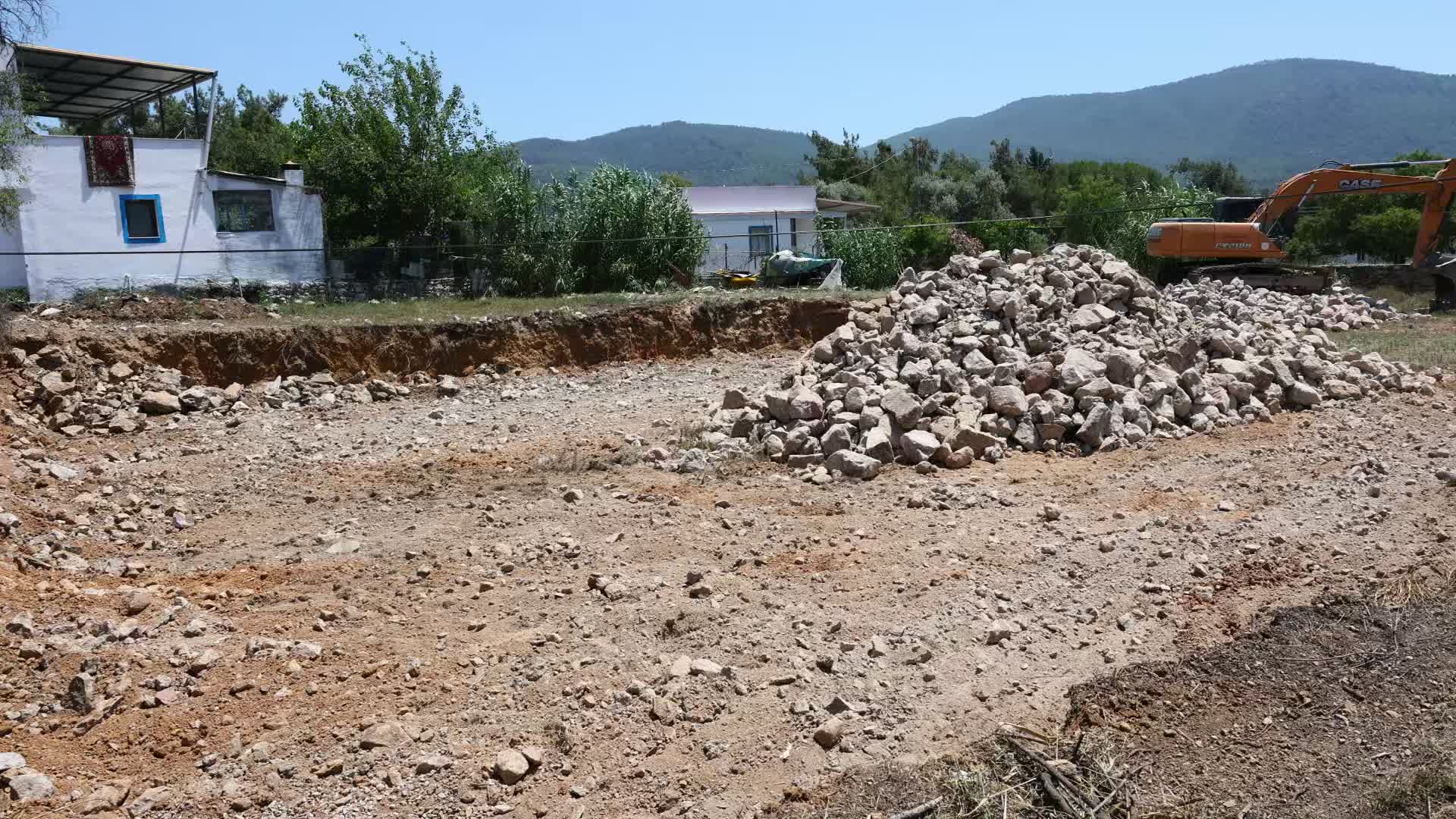 Bodrum Belediyesi ekipleri, Pazar Yeri ve Sosyal Etkinlik Alanı Projesi’nde son aşamaya geldi