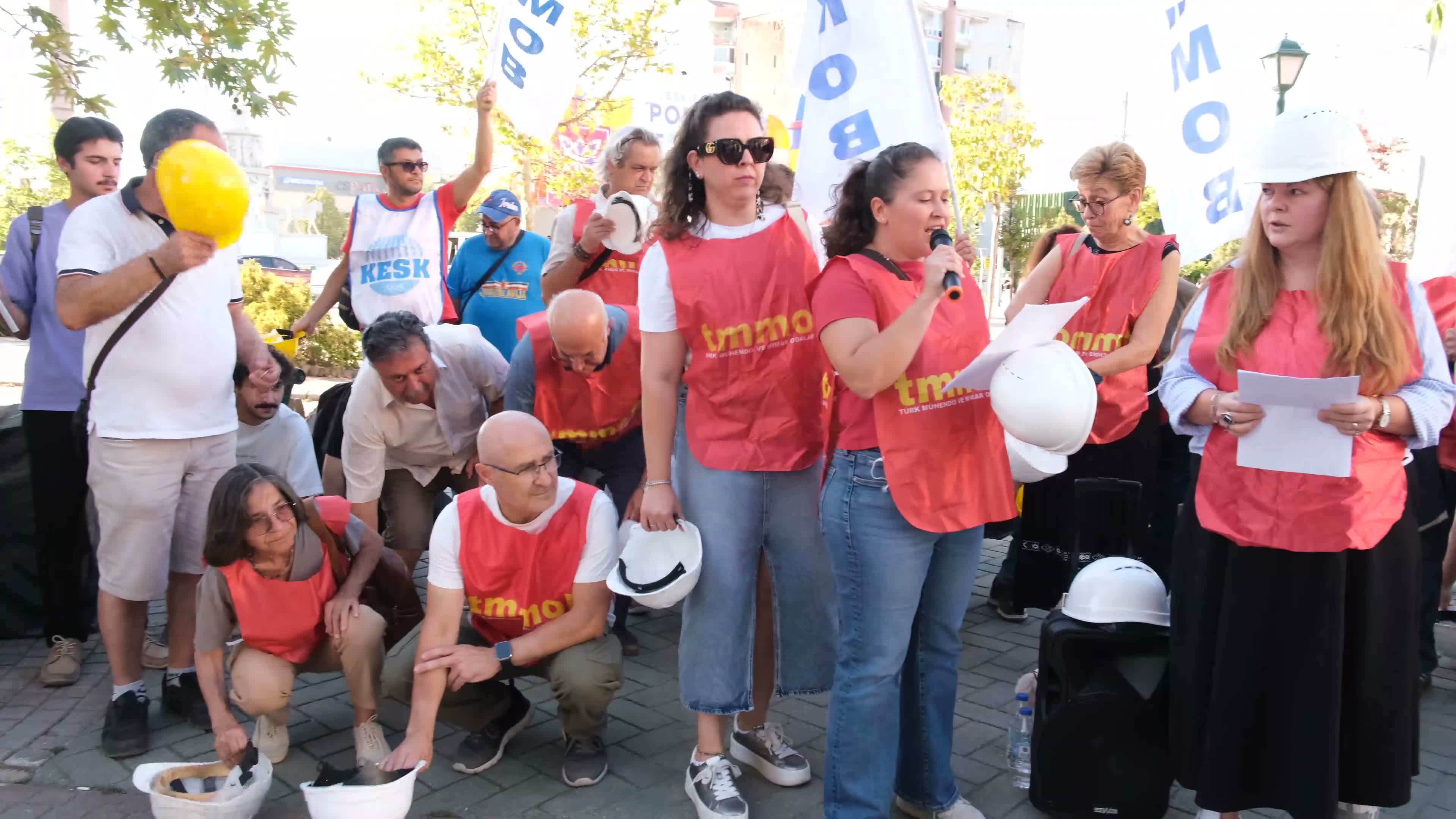 Eskişehir'de Doruk Madencilik ve Eti Gümüş işçilerine destek