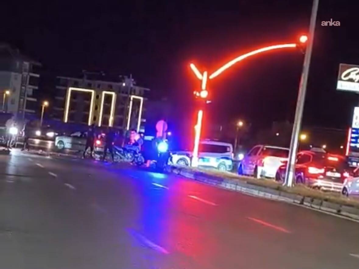 Aksaray’da polisi görünce paniklediği öne sürülen 16 yaşındaki motosiklet sürücüsü kazada yaşamını yitirdi