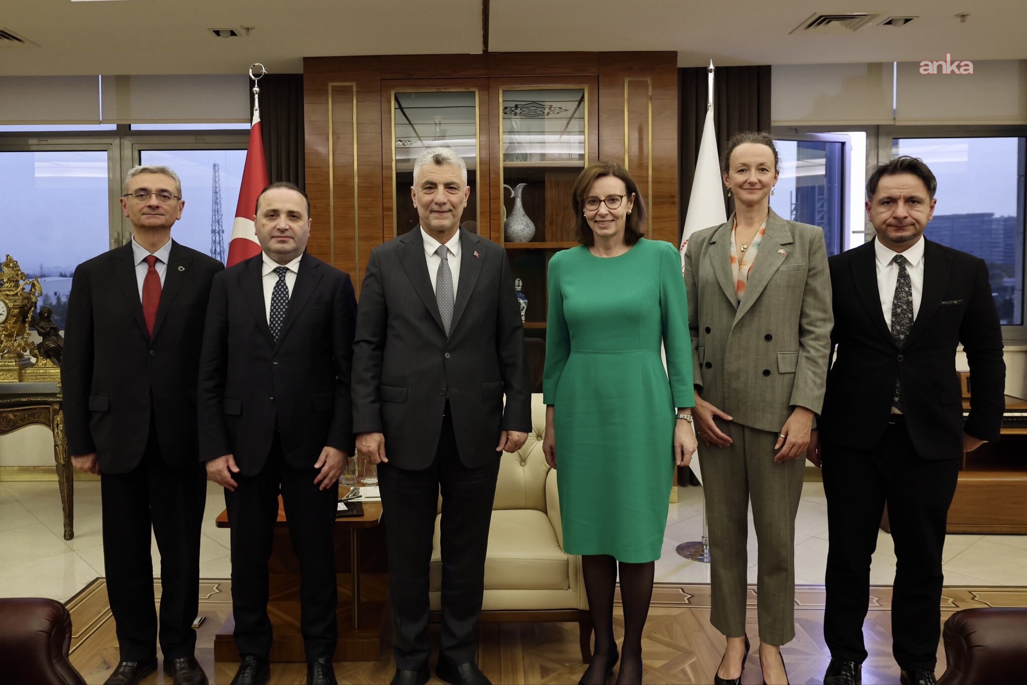 Bakan Bolat, Birleşik Krallık'ın Ankara Büyükelçisi ile Made in EU düzenlemesini değerlendirdi