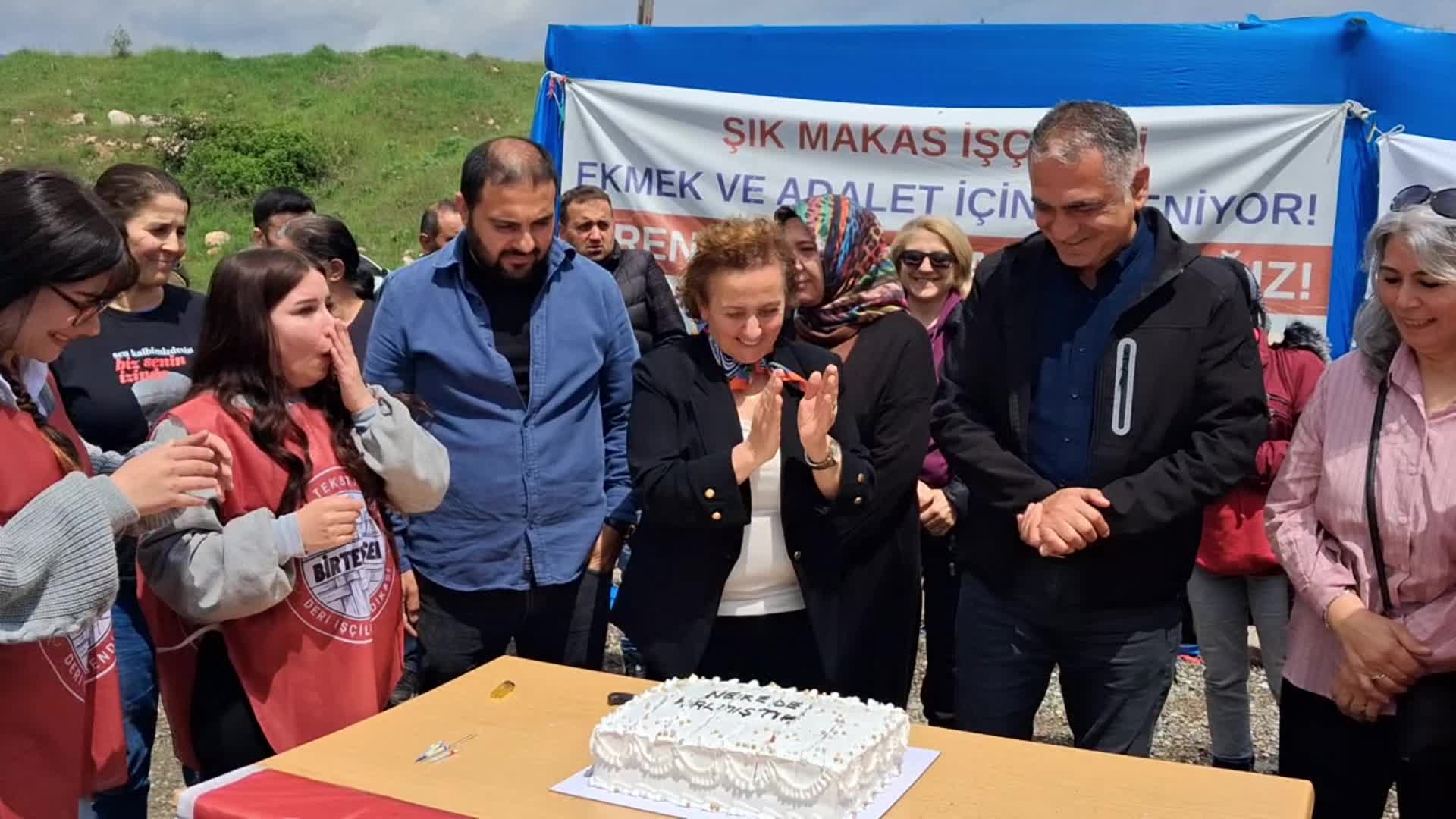 BİRTEK-SEN Genel Başkanı Türkmen tahliye sonrası direniş çadırında