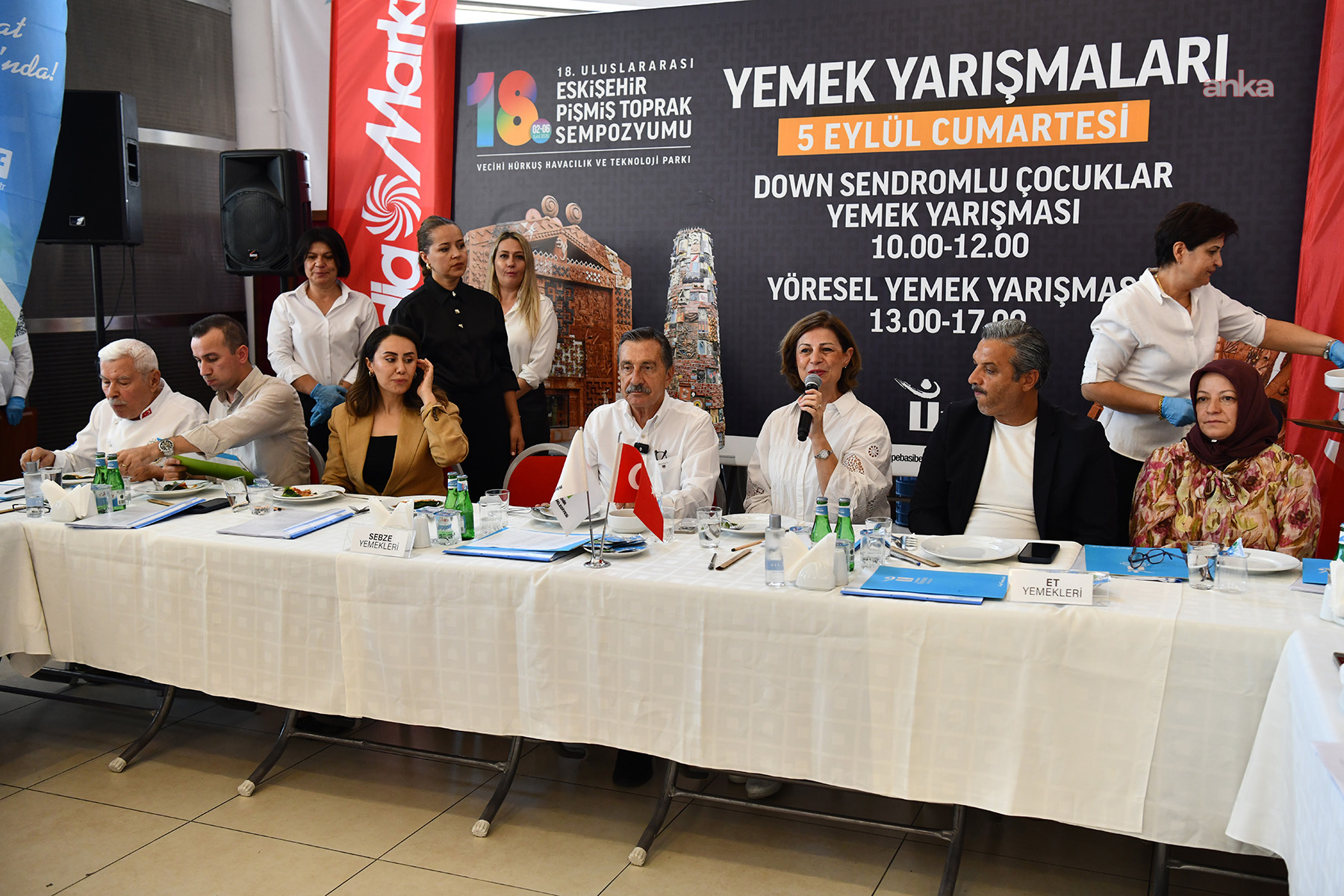 Uluslararası Eskişehir Pişmiş Toprak Sempozyumu'nda yöresel lezzetler yarıştı