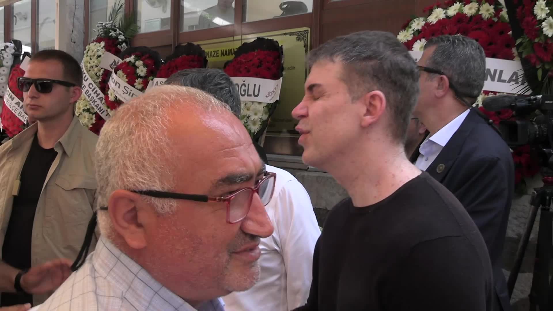 Özgür Özel’in amcası Necati Özel son yolculuğuna uğurlandı