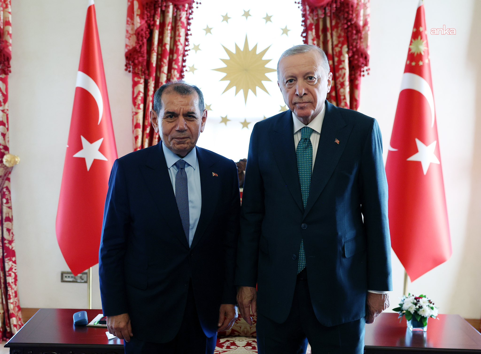 Cumhurbaşkanı Erdoğan, Galatasaray Spor Kulübü Başkanı Özbek'i kabul etti