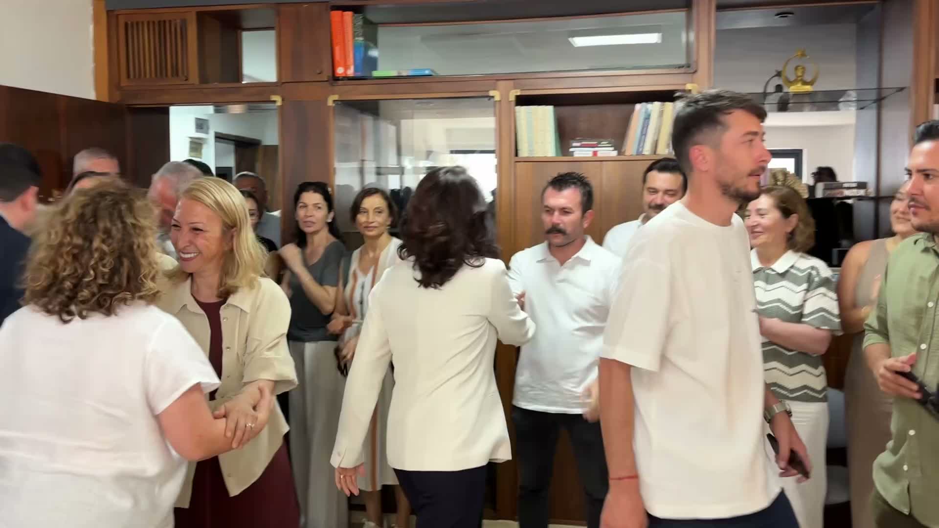 Menteşe Belediye Başkanı Aras, CHP'den istifa ederek YENİ Parti’ye katıldı