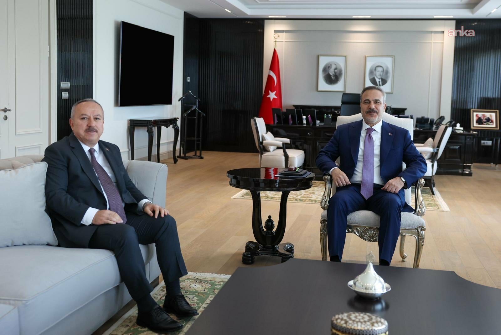 Dışişleri Bakanı Fidan, Emniyet Genel Müdürü Ali Fidan'ı kabul etti