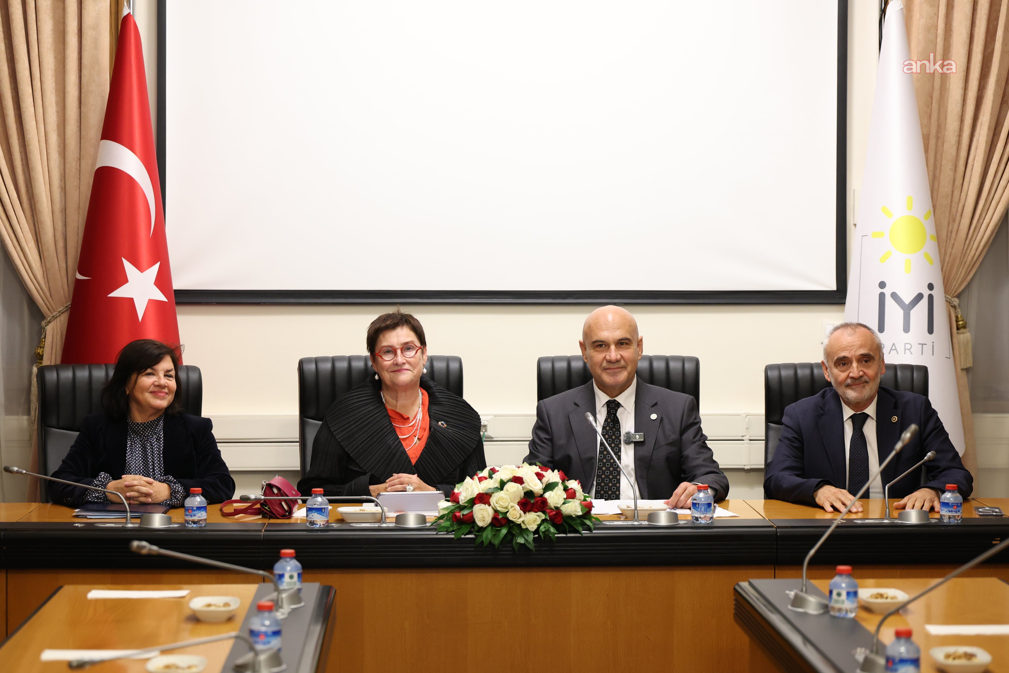 İYİ Parti Grubu, AKPM Başkanı ve beraberindeki heyeti ağırladı