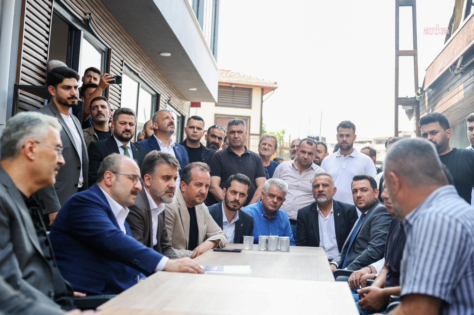 Bursa'da Kayhan Çarşısı esnafının yaraları sarılıyor