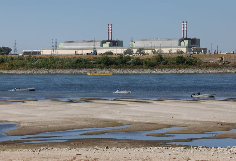 Tuna Nehri’ndeki kuraklık Romanya'nın nükleer santralini devre dışı bıraktı