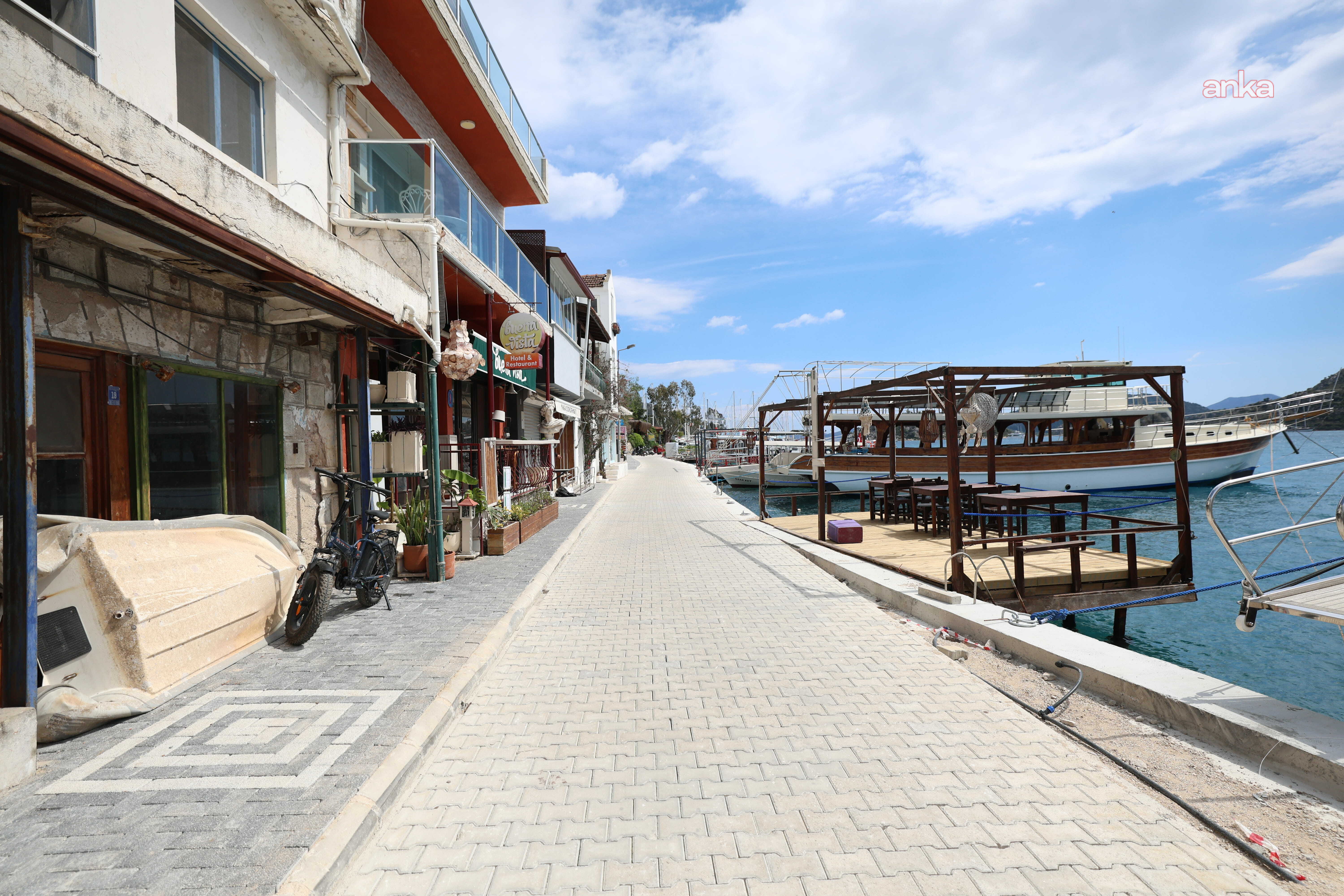 Marmaris Belediyesi, Bozburun sahilinde başlattığı çalışmaları tamamladı