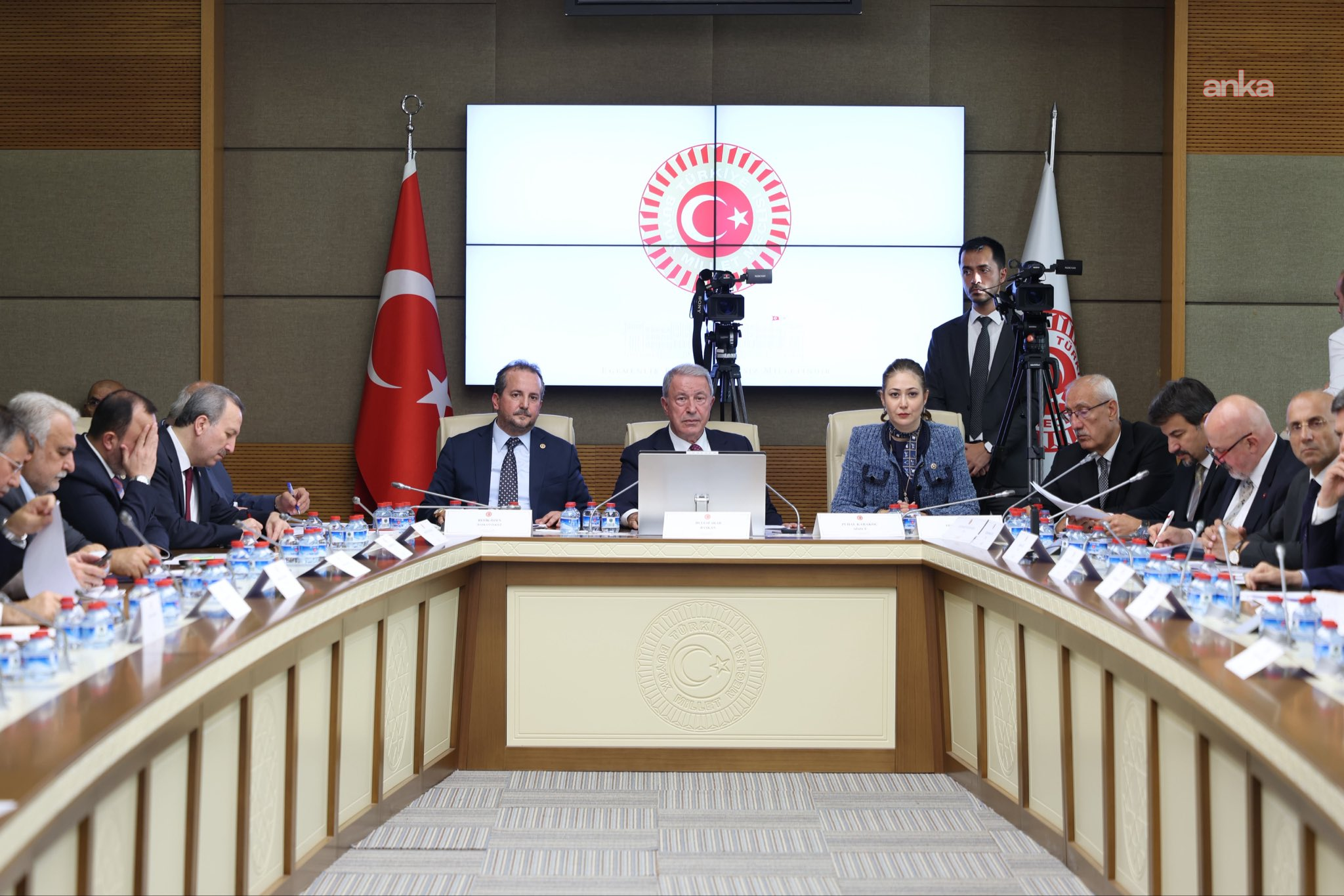 TBMM Milli Savunma Komisyonu'nda şehit aileleri ve gazilere yönelik düzenlemeleri içeren kanun teklifi kabul edildi