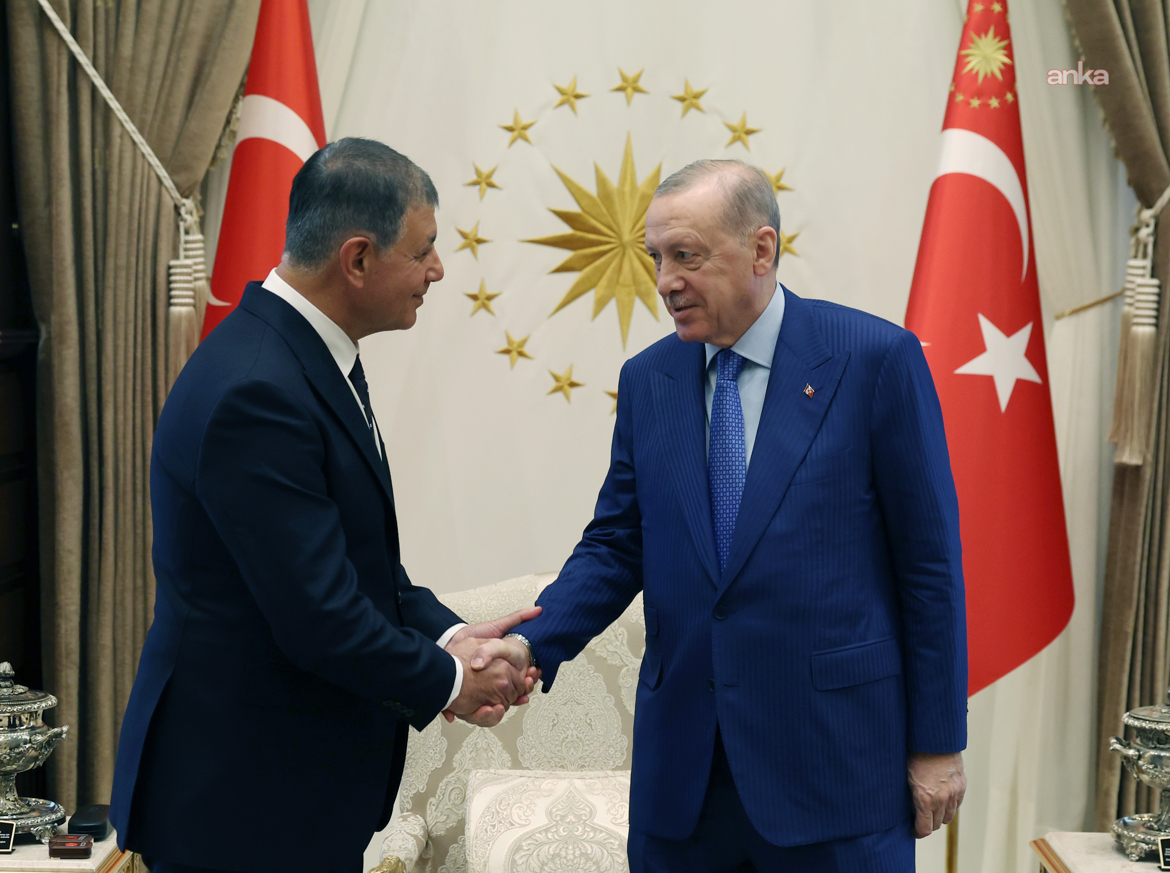 Cemil Tugay'dan Erdoğan görüşmesine ilişkin açıklama: İzmir'in gündemindeki konuları ve projelerimizi aktardık