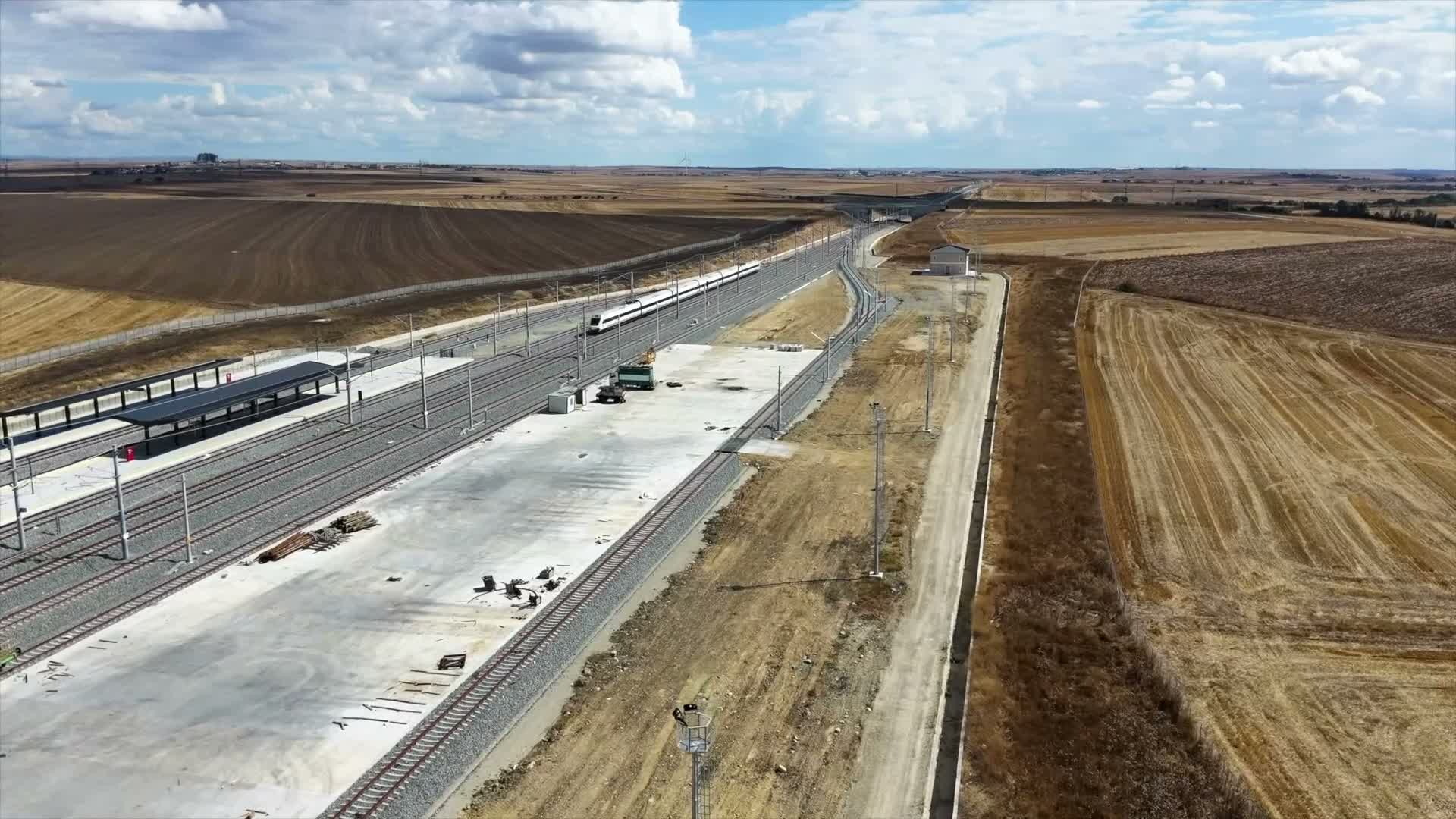 Ulaştırma Bakanı Uraloğlu: "Hızlı tren ağımızı Çerkezköy'den Kapıkule'ye, Avrupa Sınırı'na kadar ulaştırıyoruz"