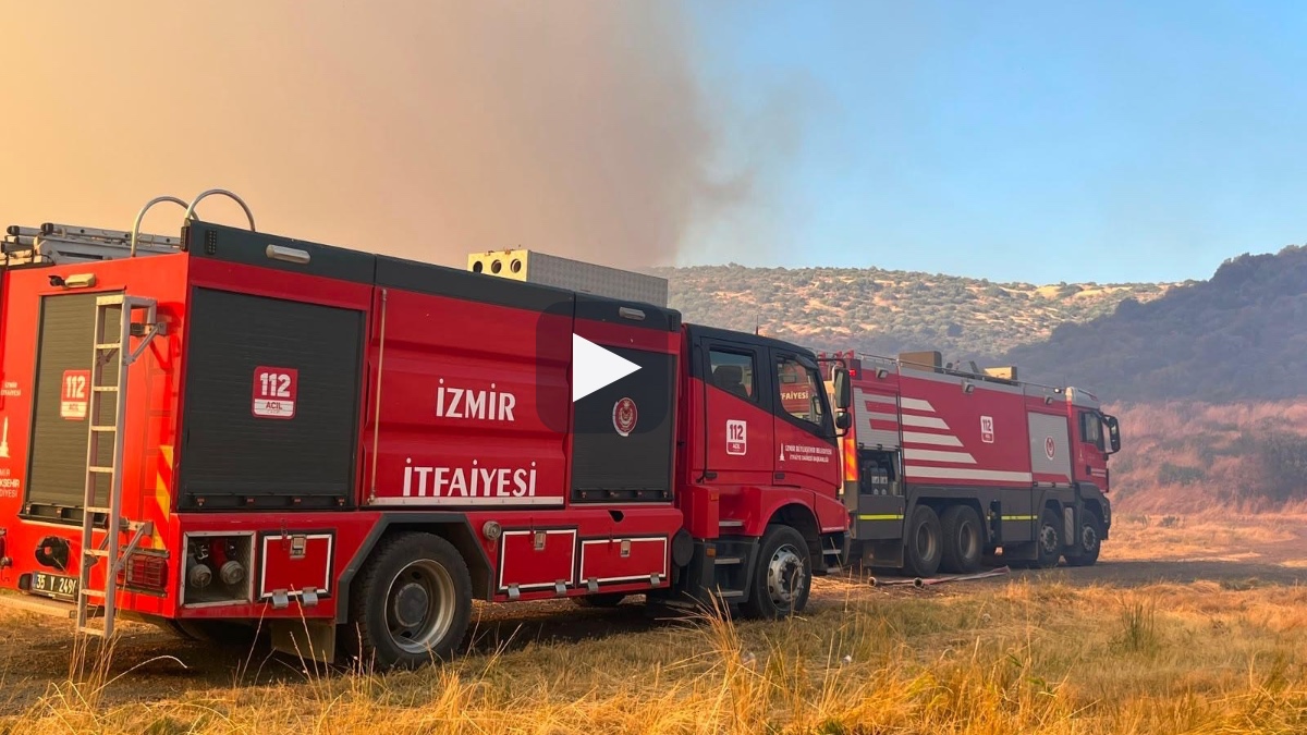Foça'da orman yangınının cezaevi ve askeri cephaneliğe sıçramaması için alarm