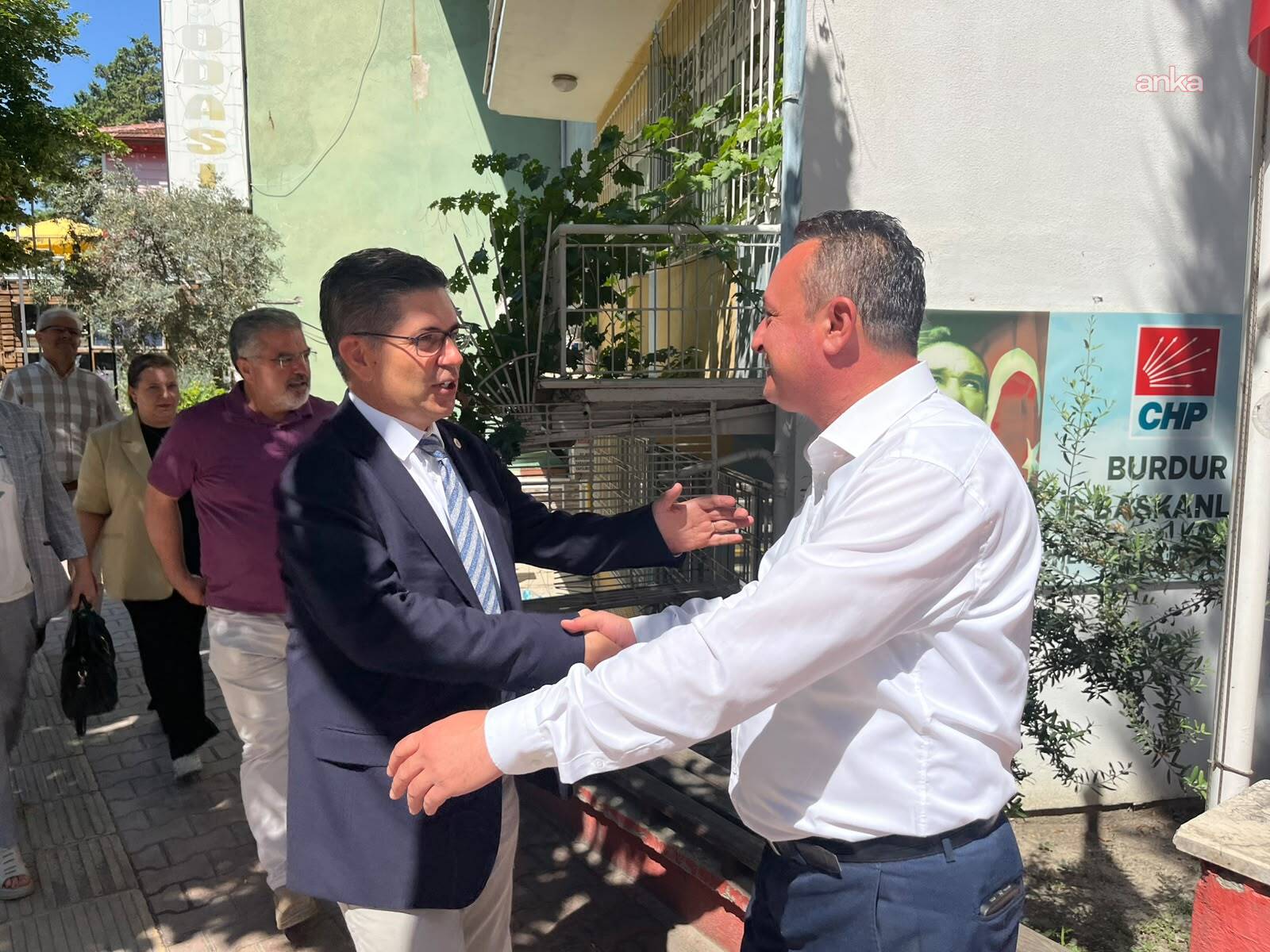 CHP'li Halıcı: "Seçilmişlerin iradesine sahip çıkmaya devam edeceğiz"