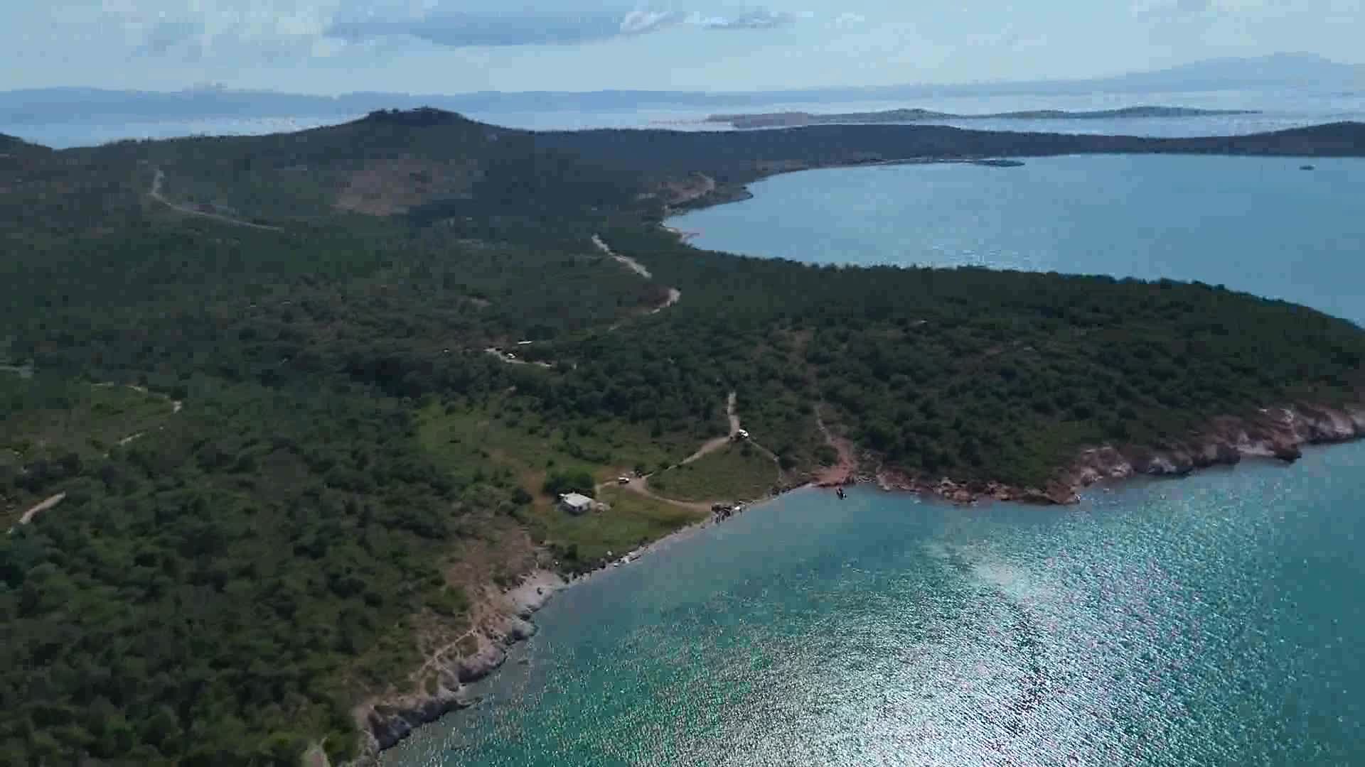 Ayvalık’ta Hakkıbey Yarımadası’nda çevre temizliği