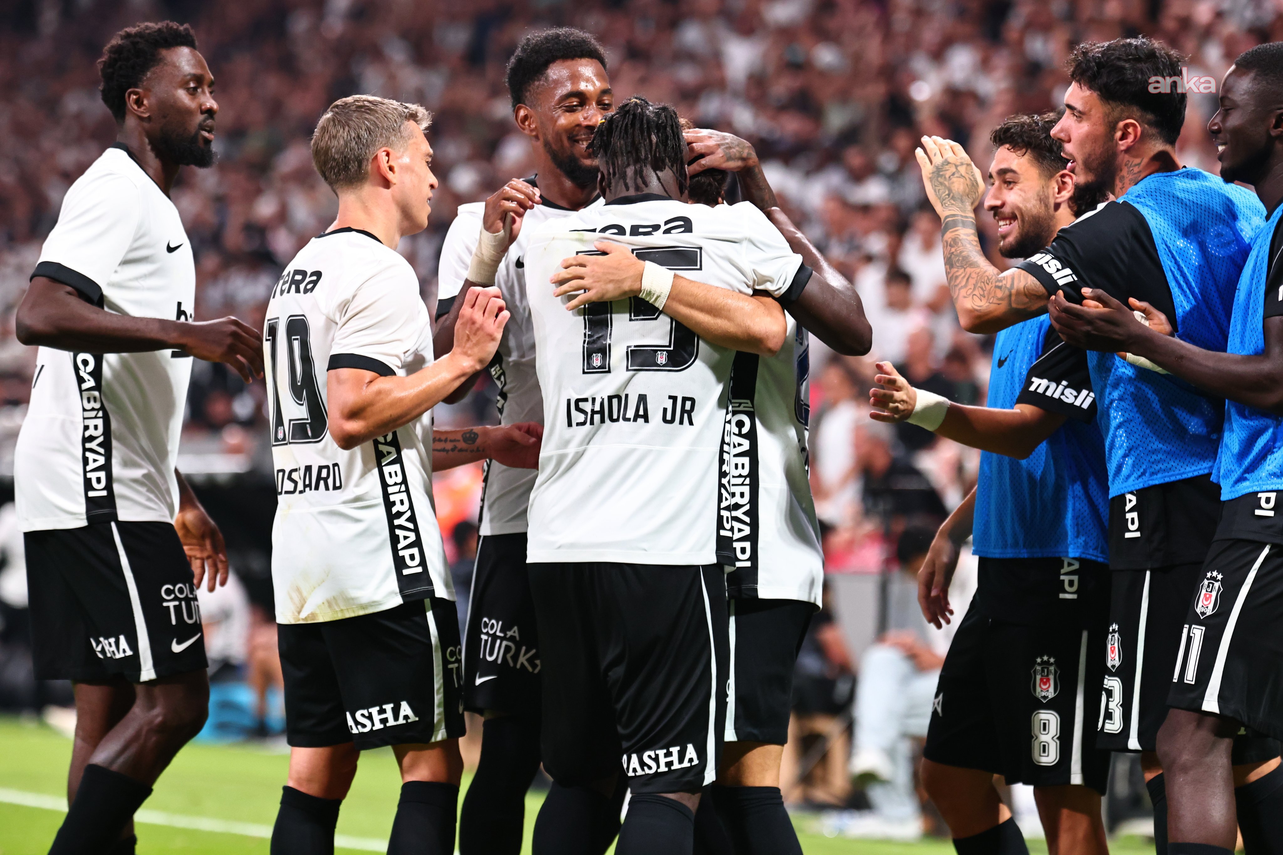 Beşiktaş, Arca Çorum FK’yi 6-2 mağlup etti