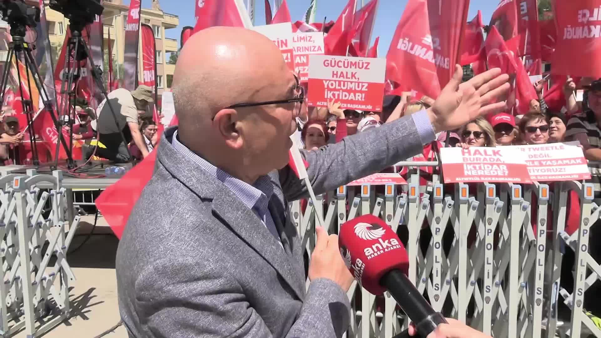 CHP'nin, "Millet İradesine Sahip Çıkıyor" mitingi Balıkesir'de... CHP'li Tanal: "Eğer gerçekten suç varsa partiyi değiştirmekle suç ortadan kalkmaz"