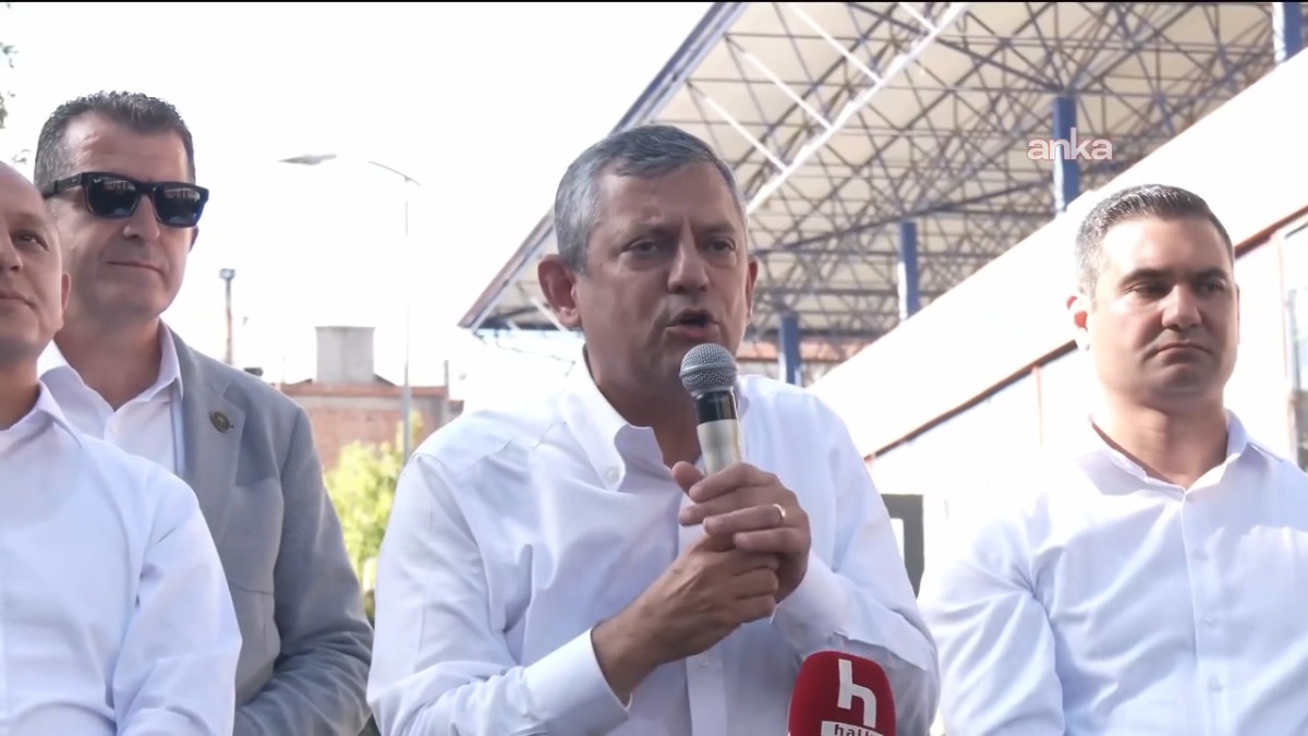 Özgür Özel: "Gözümüz, kulağımız pazartesi günü Yargıtay’da"