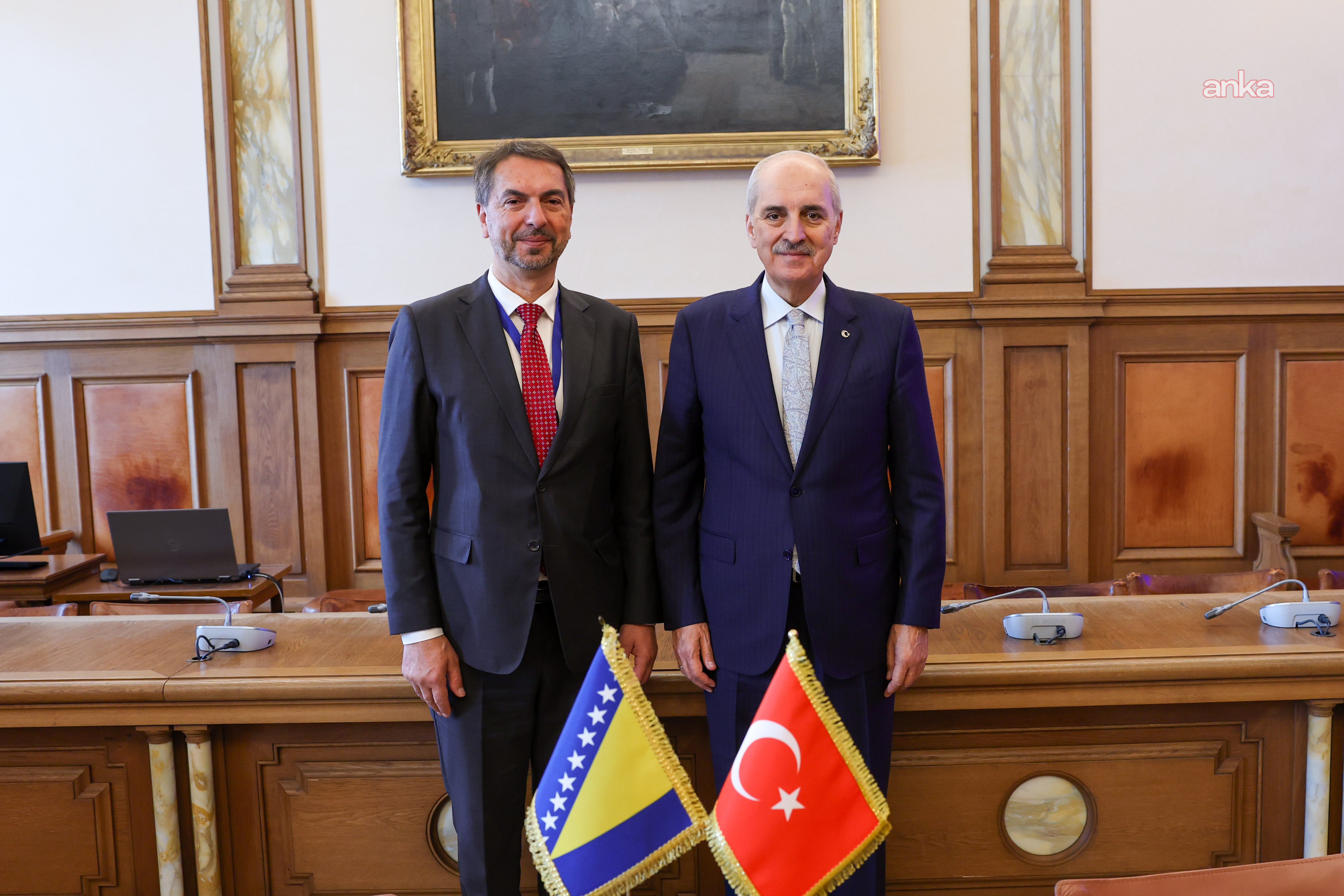 TBMM Başkanı Kurtulmuş, İtalya'da Bosna Hersek Temsilciler Başkan Yardımcısı Çavara ile görüştü