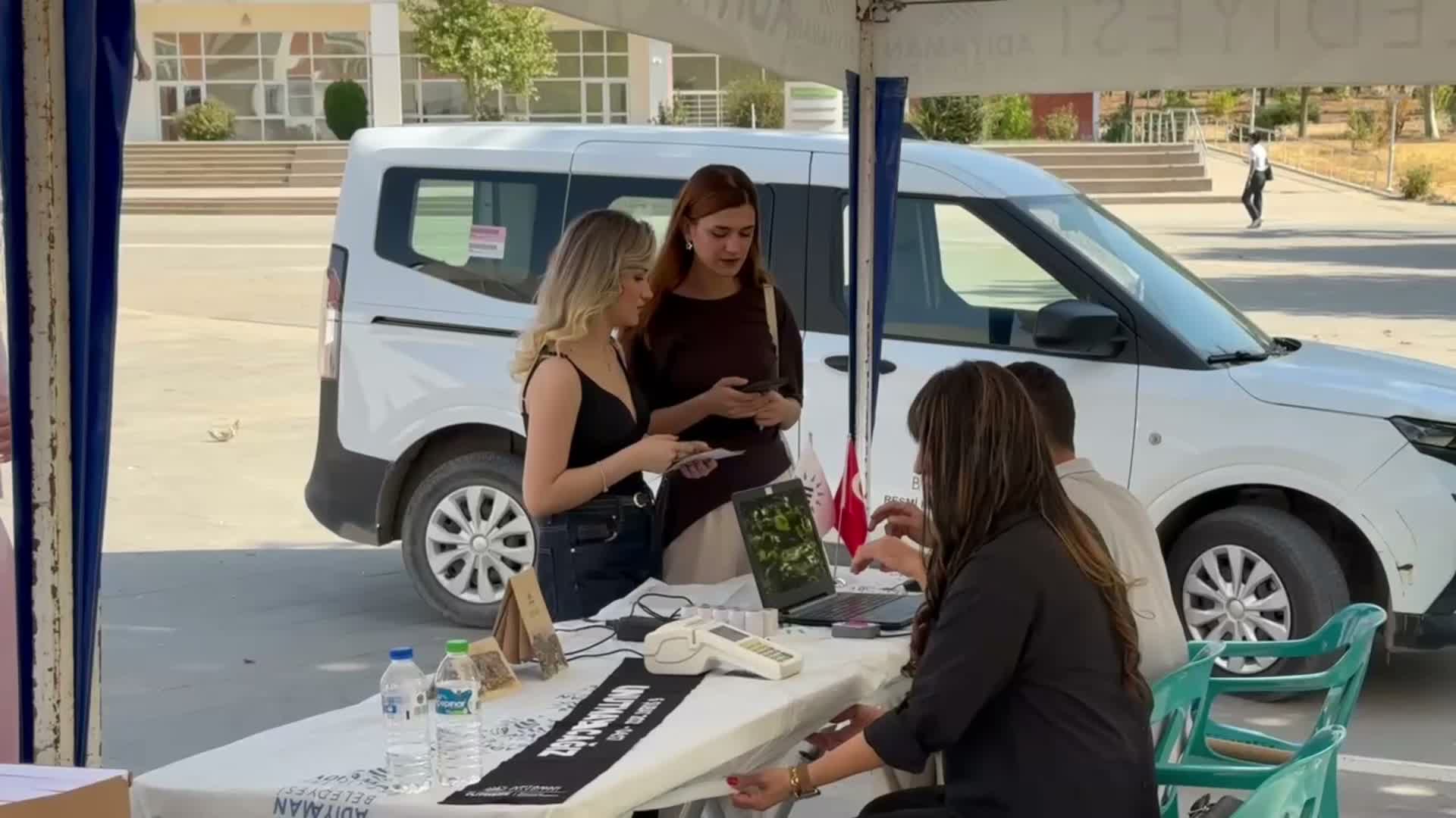 Adıyaman Belediyesi'nden üniversite öğrencilerine "ücretsiz ulaşım" desteği