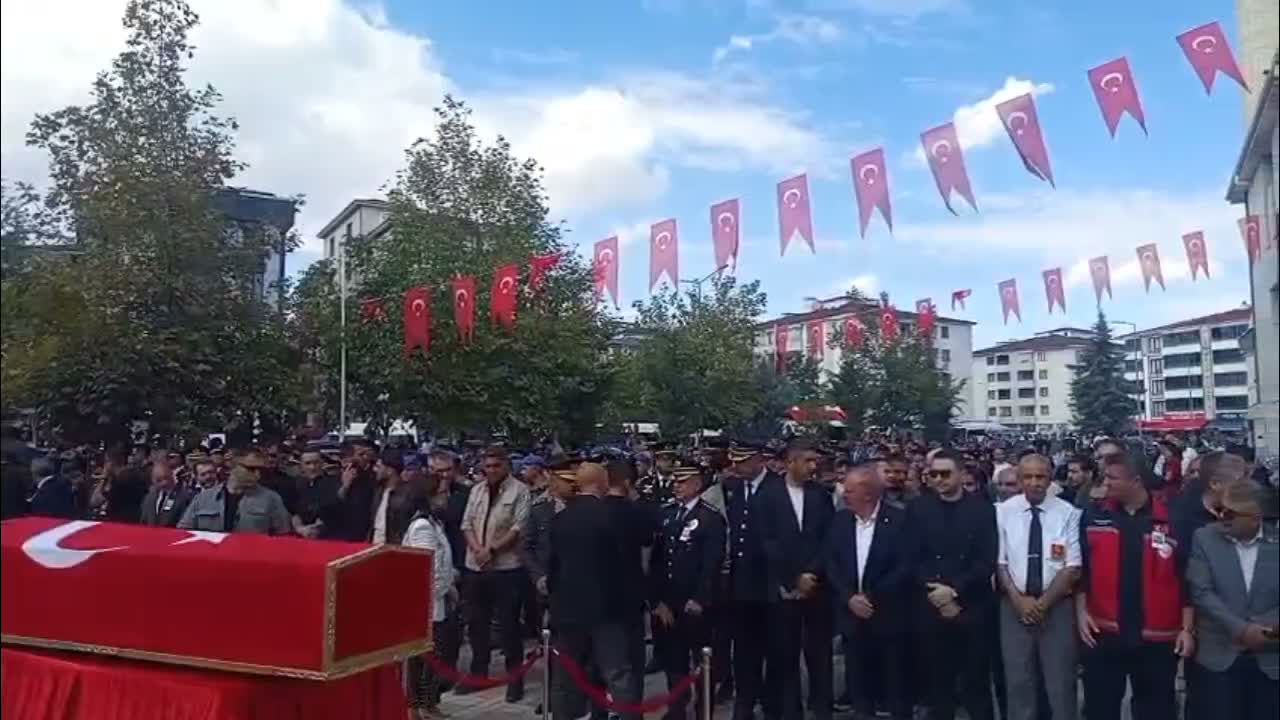 Şehit Uzman Çavuş Coşkun Sevim, Elazığ'da toprağa verildi