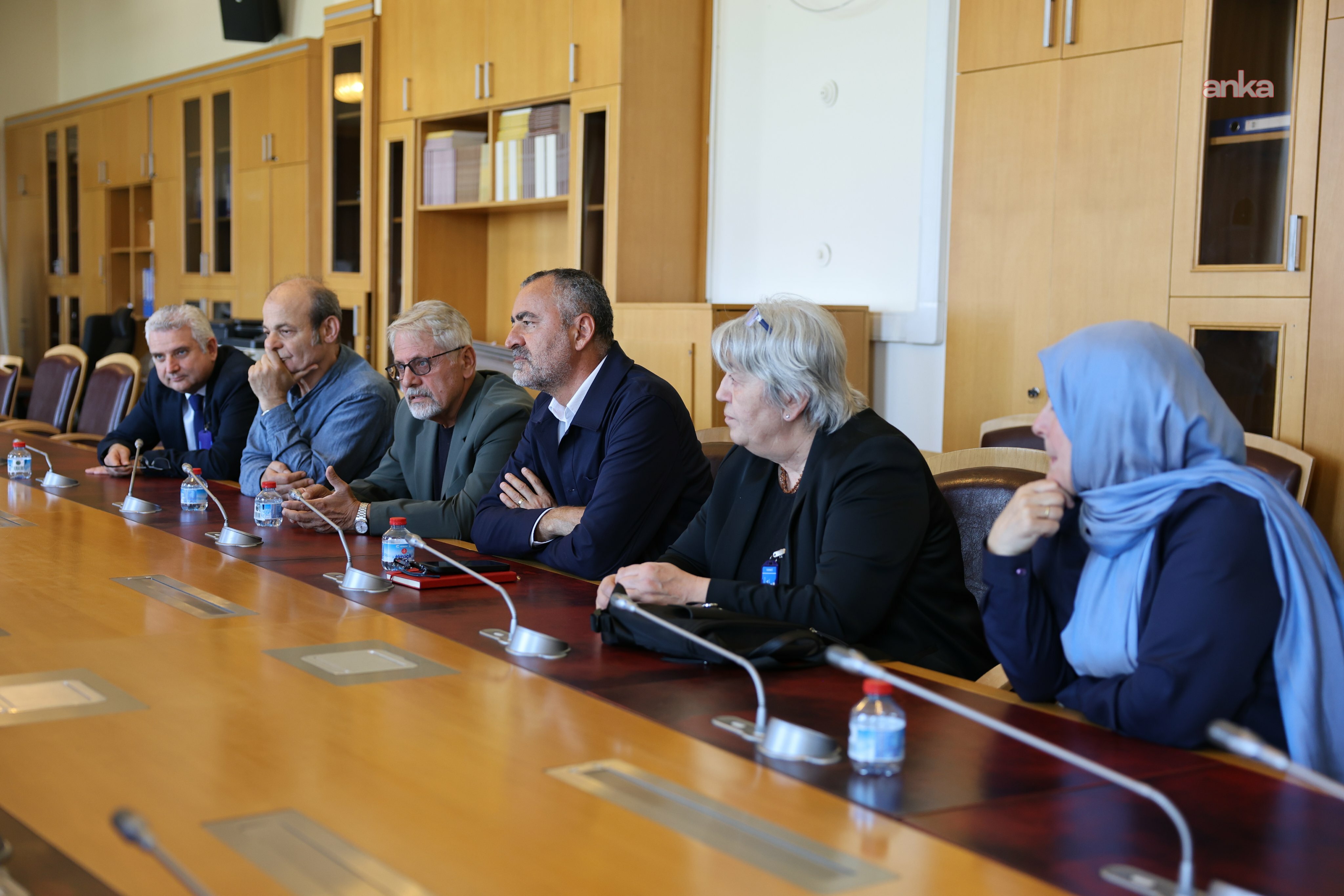 İnsan Hakları Ortak Platformu heyetinden DEM Parti Meclis Grubu’na ziyaret