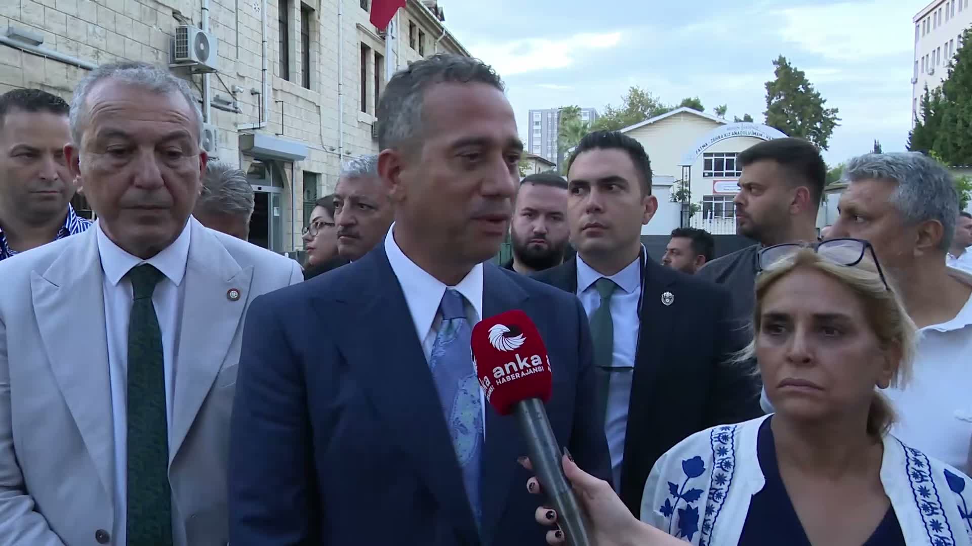 Ali Mahir Başarır'dan Mersin'de belediye başkanlarının gözaltına alınmasına tepki: Millet iradesini bu kadar örselemeyin