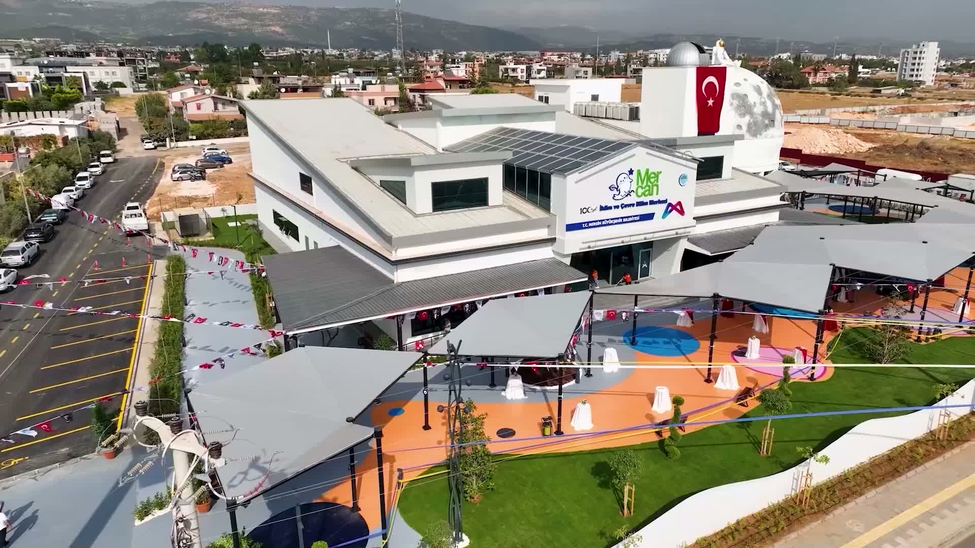 Mersin'de robotik kodlama eğitimi alan öğrencilerden bölgesel yarışmada iki derece