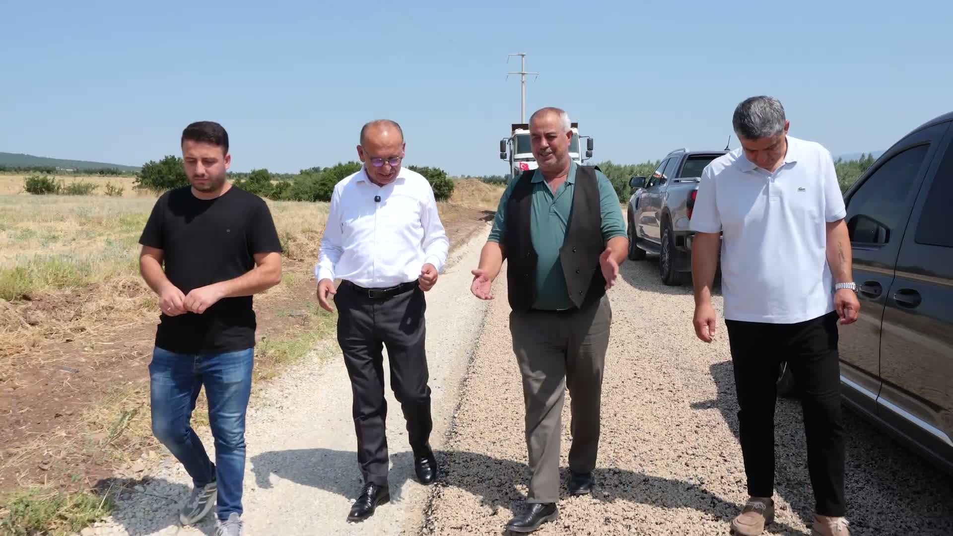 Turgutlu Belediye Başkanı Akın, ilçede devam eden asfalt çalışmalarını inceledi