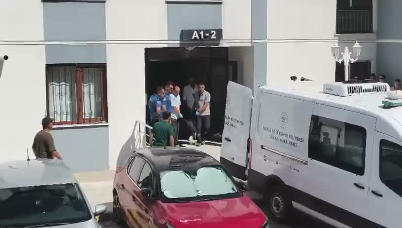 Muğla'da aynı evde iki kişi ölü bulundu