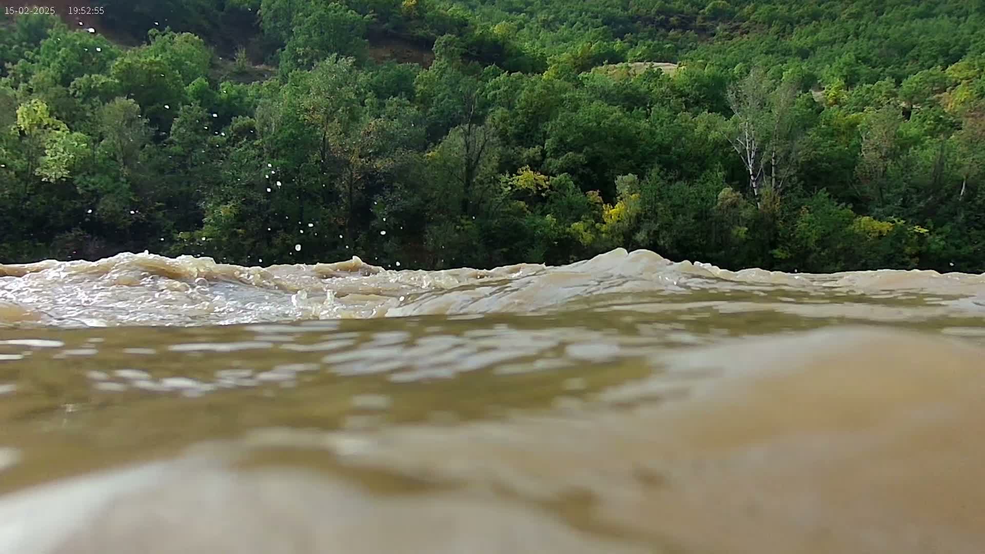 Tunceli'de sağanak Munzur Nehri'ni yükseltti; Valilik vatandaşları uyardı