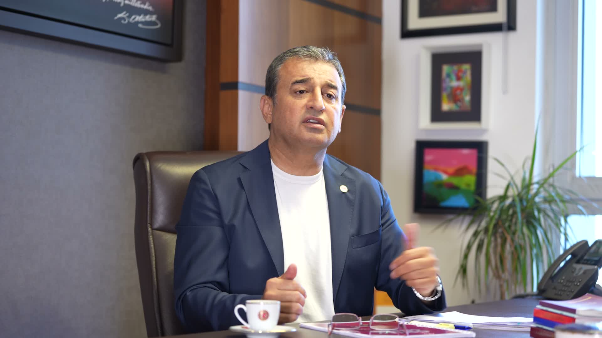Burhanettin Bulut: "Yeni nesil siyaset vatandaşın her zaman söz sahibi olduğu güçlü bir demokrasidir"