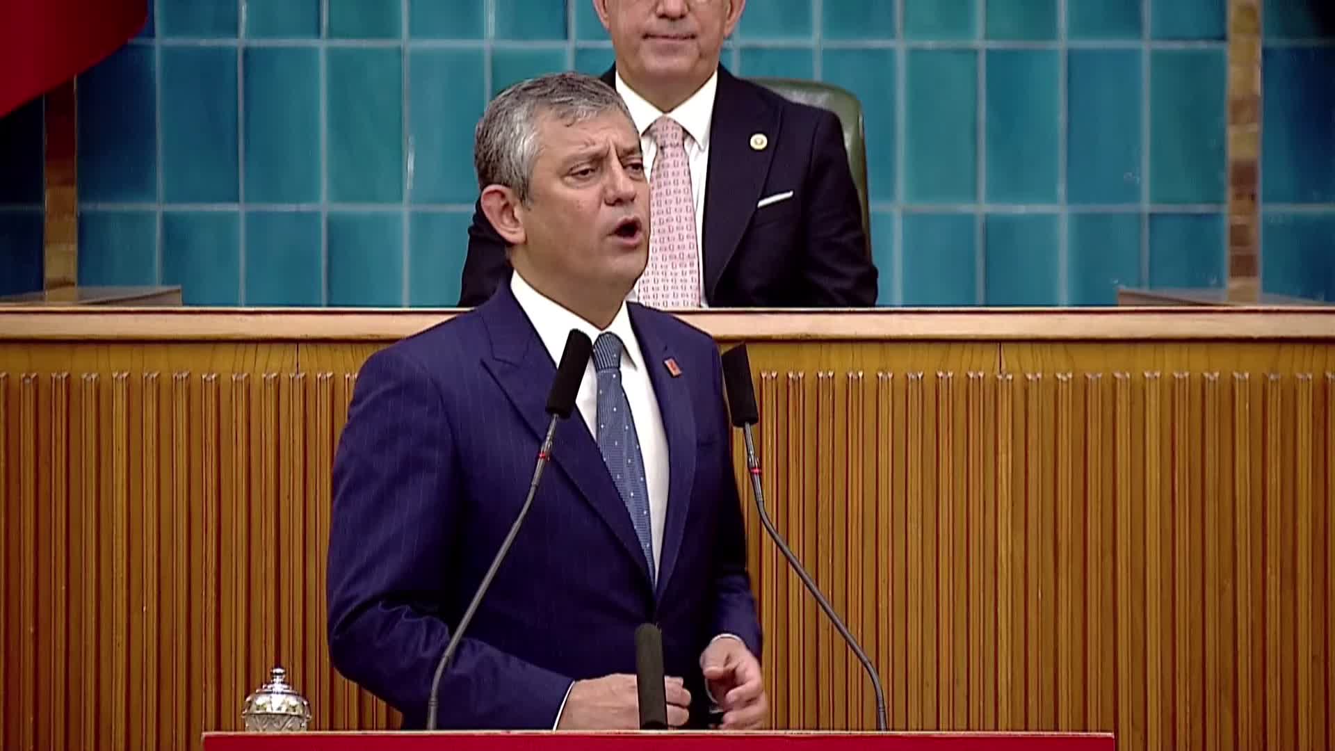 CHP Grup Toplantısı... Grup Başkanı Özgür Özel: “Grubumuz buradadır, bu grup iktidara yürüyüş grubudur”