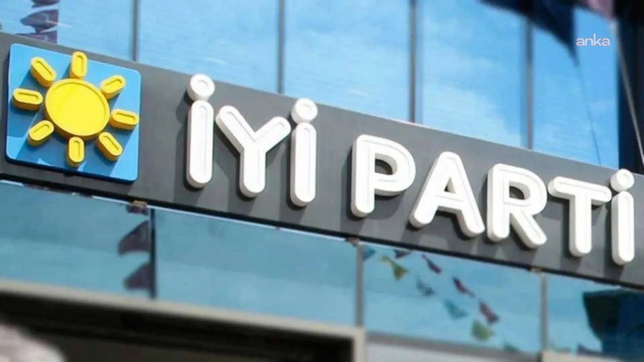 İYİ Parti Selçuk İlçe Başkanı Ziya Tüccar oldu