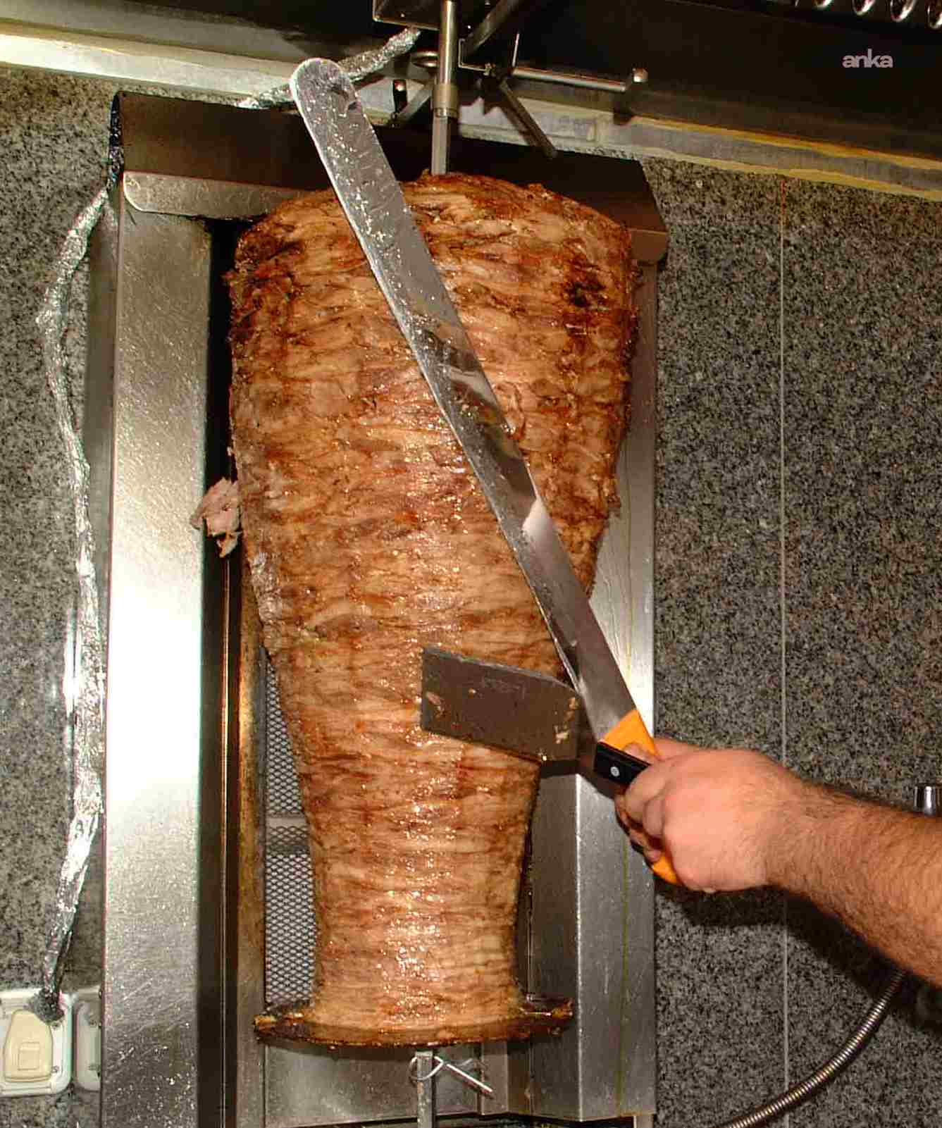 Almanya'da döner kavgası: 3 kişi hafif yaralandı