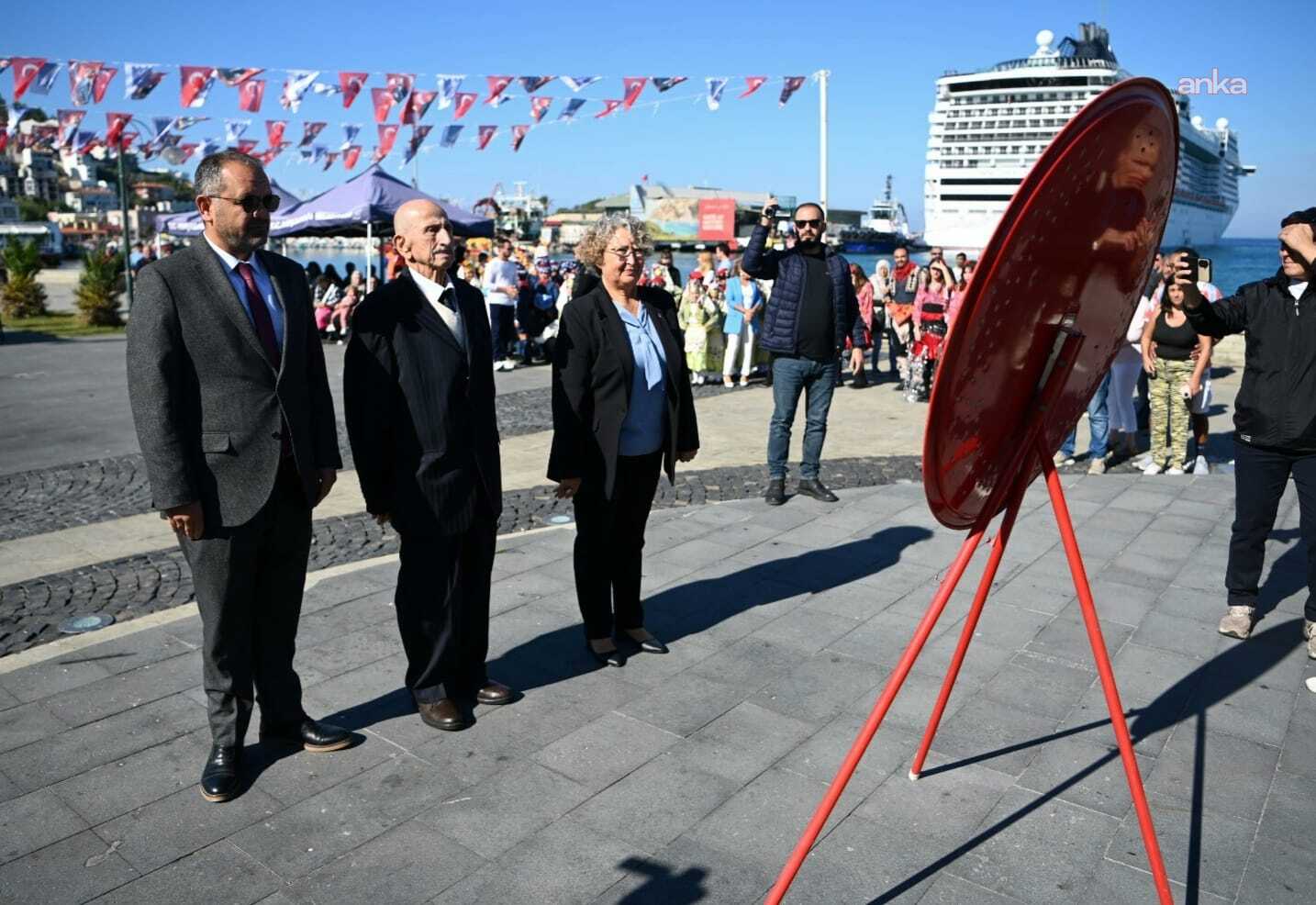 Kuşadası’nda "Muhtarlar Günü" törenle kutlandı