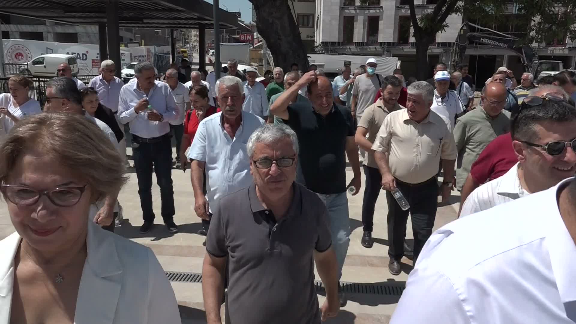 YENİ Parti Malatya İl Örgütü kuruldu: Barış Yıldız, kuruluşu İsmet İnönü Anıtı önünde duyurdu