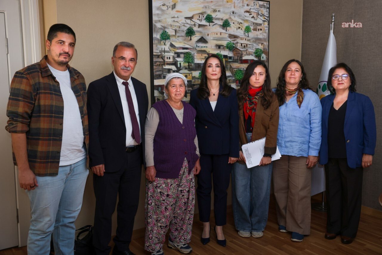 Tülay Hatimoğulları, Akbelen köylüleriyle bir araya geldi
