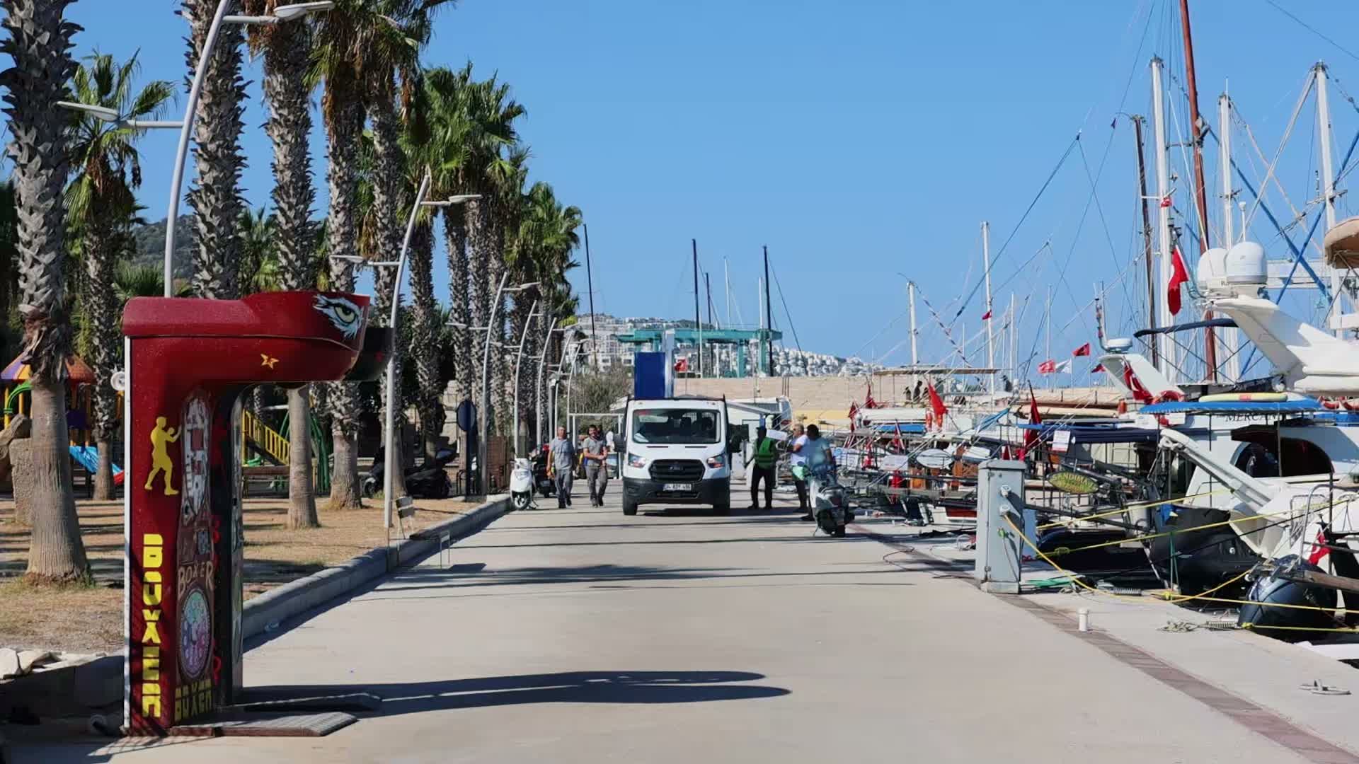 Bodrum'da "Maviye Açılan Kapı"nın üçüncü durağı Yalıkavak oldu