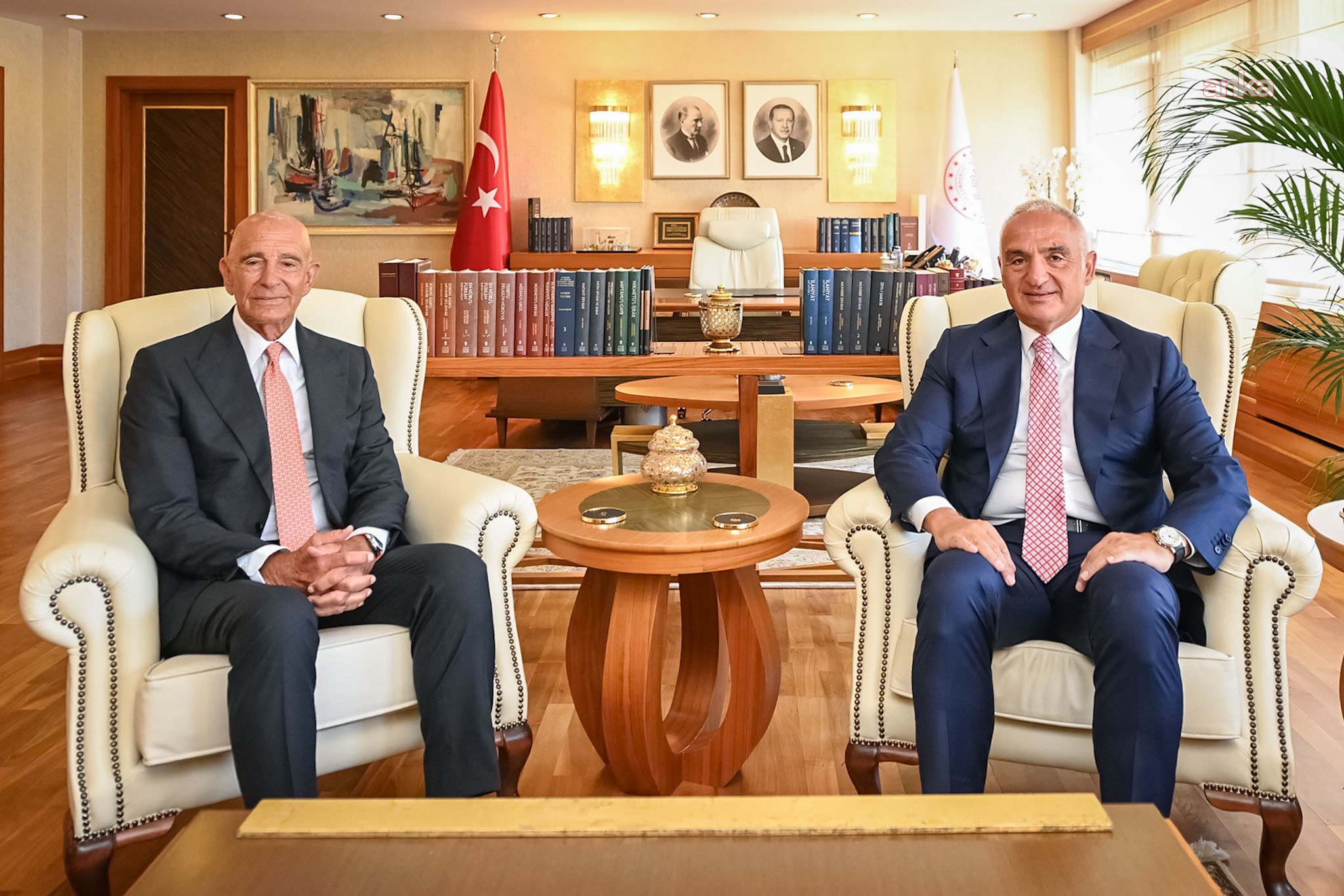 Kültür Bakanı Ersoy, ABD'nin Ankara Büyükelçisi Barrack'ı kabul etti