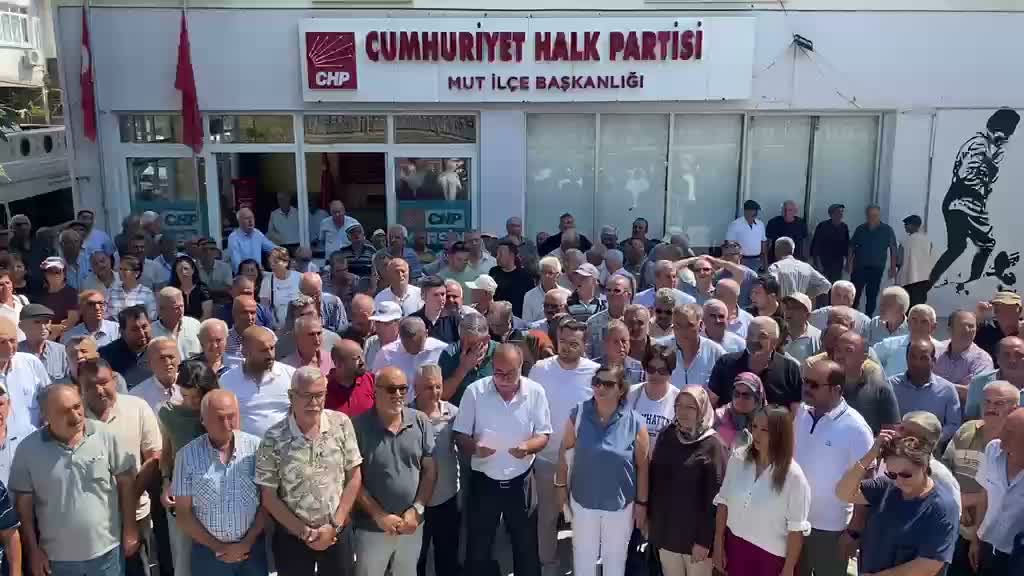 CHP Mut ve Silifke İlçe Başkanlıklarında toplu istifa: YENİ Parti’ye katılma kararı aldılar