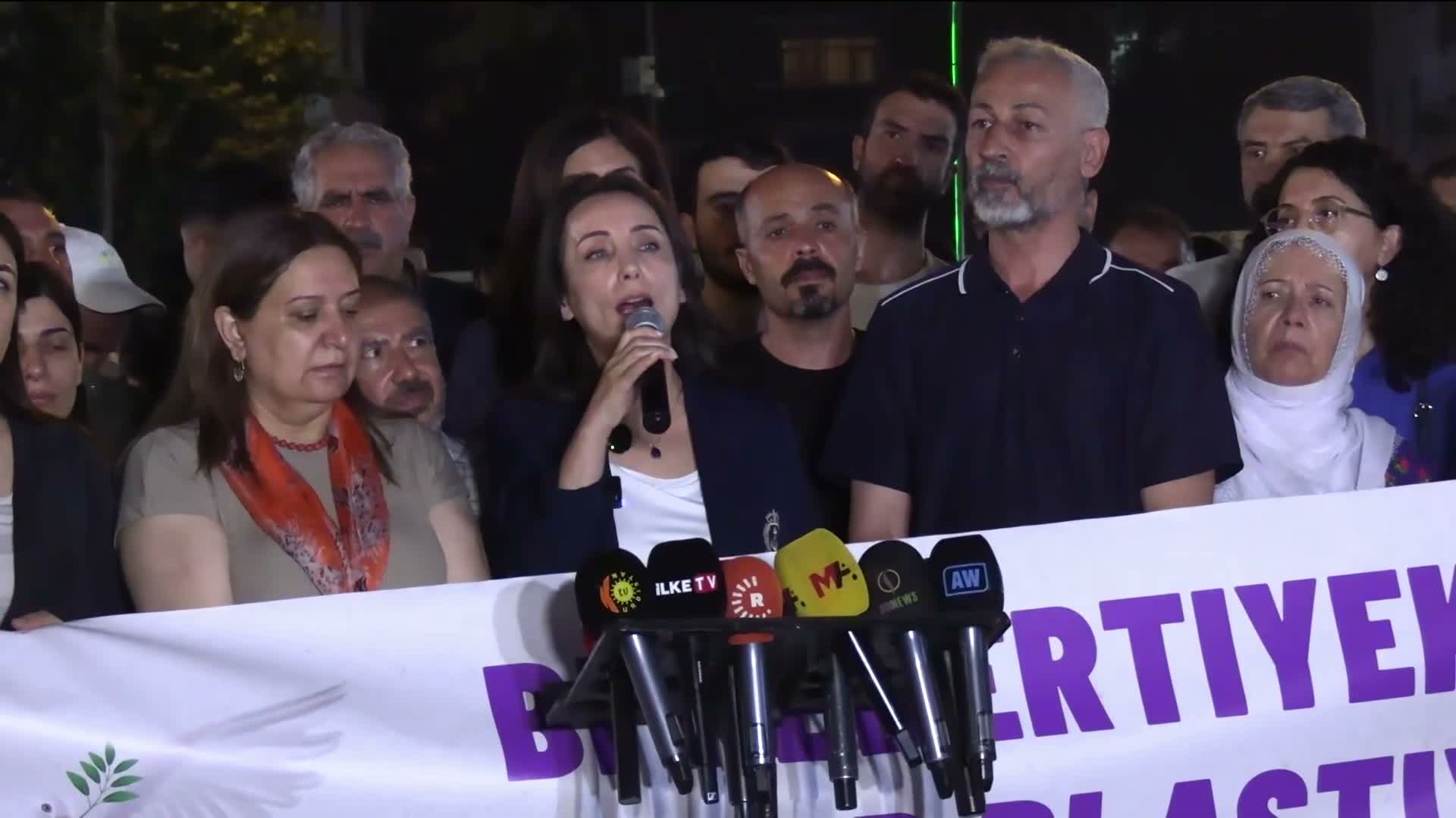 DEM Parti Eş Genel Başkanı Hatimoğulları: “Barış, bu coğrafyada demokrasiyi gerçek anlamda kurmak demektir”