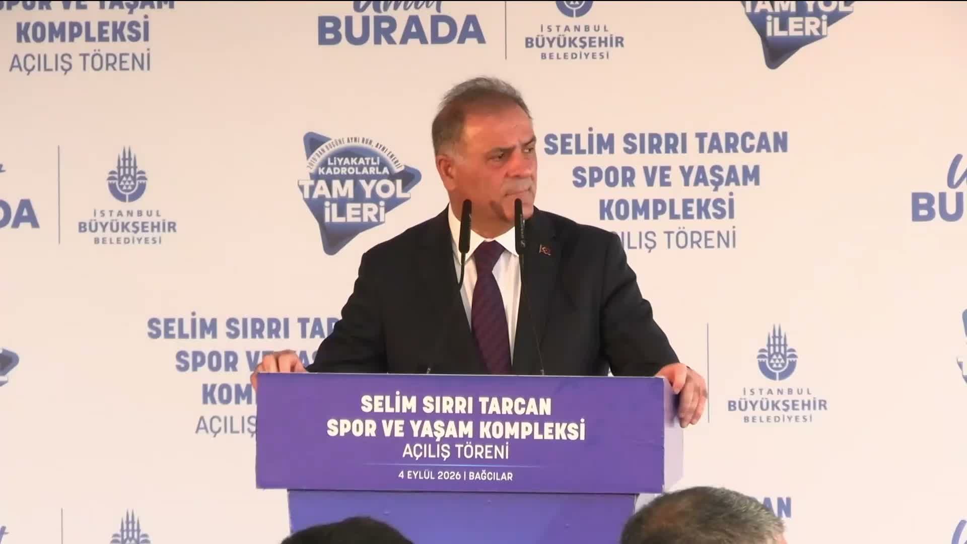 İBB Başkanvekili Nuri Aslan, 3 ilçeye hizmet verecek spor kompleksinin açılışını yaptı