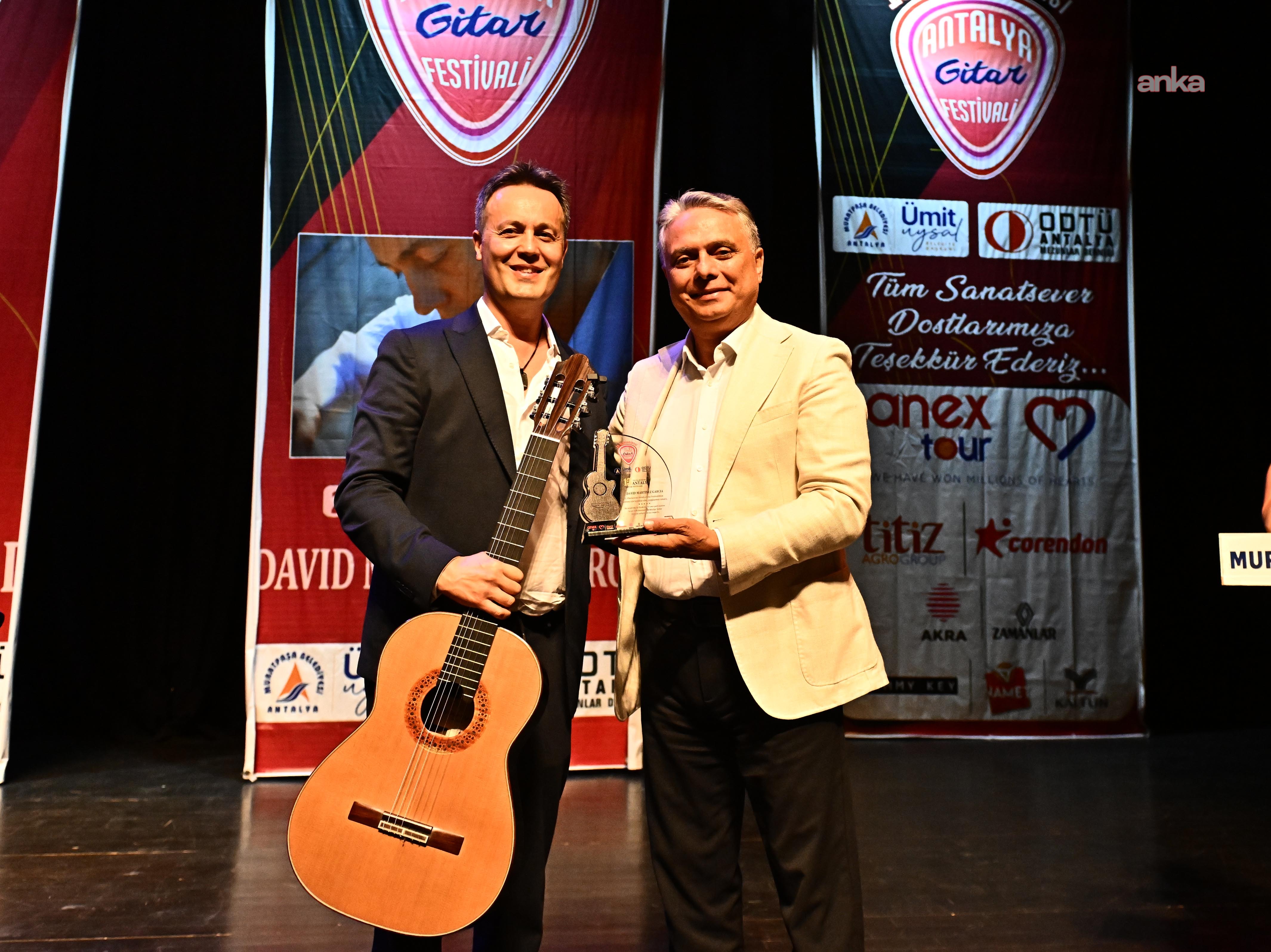 15. Uluslararası Antalya Gitar Festivali'nin finalinde David Martinez Garcia sahne aldı