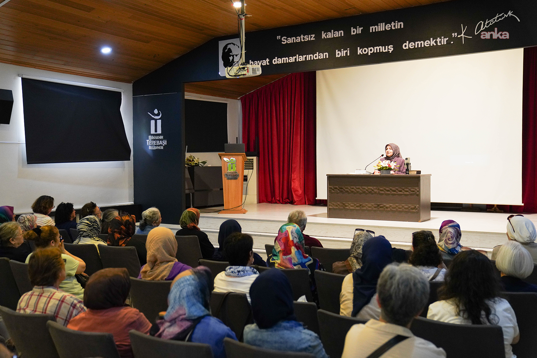 Tepebaşı’nda “Din, Tarih ve Felsefe Sohbetleri” devam ediyor