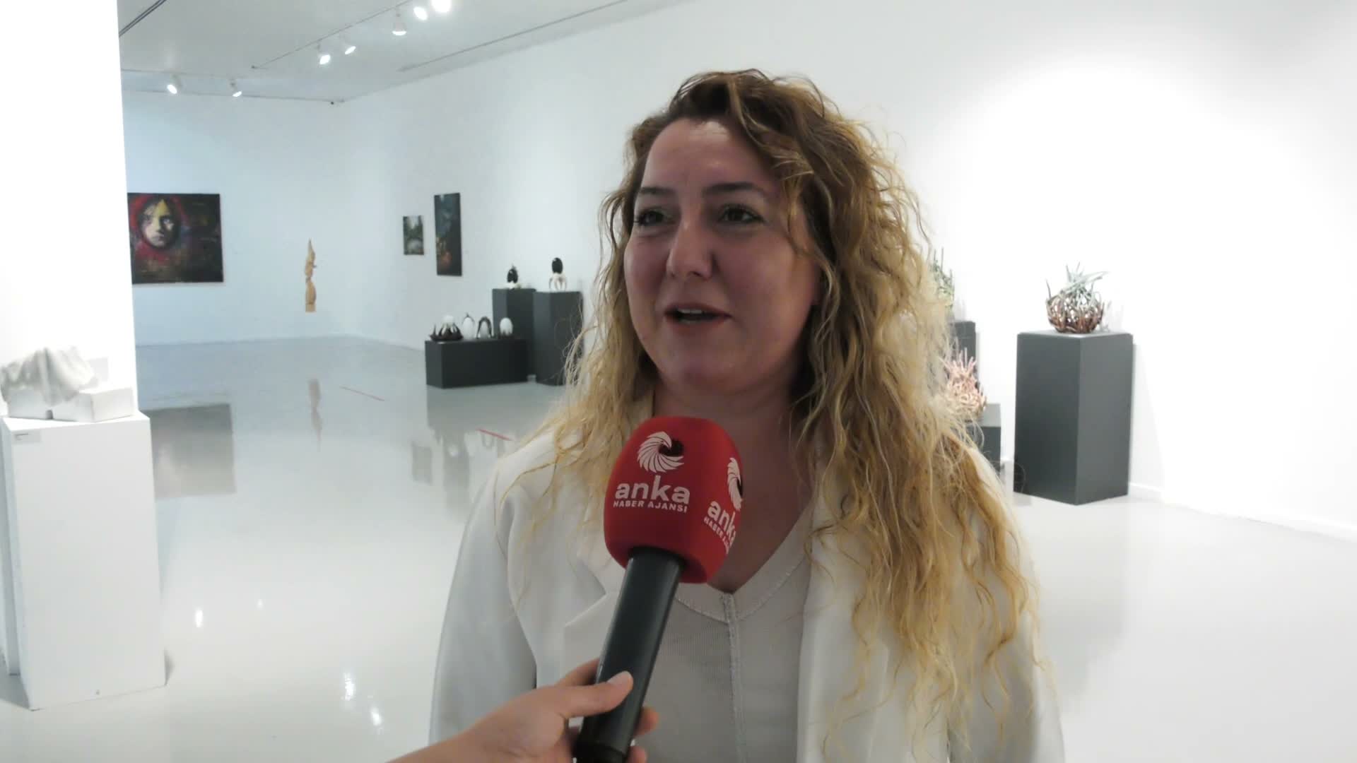 Türkiye'nin dört bir yanından genç yetenekler Taksim Sanat'ta... Kürator Ateş: "Amacımız genç sanatçıları görünür kılmak"