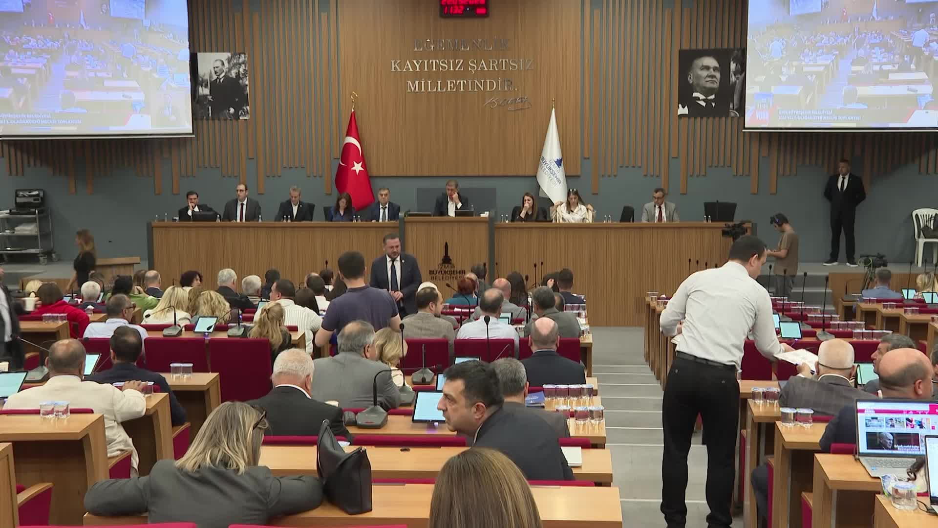 Karşıyaka Stadı için beklenen karar İzmir Büyükşehir Meclisi’nden geçti